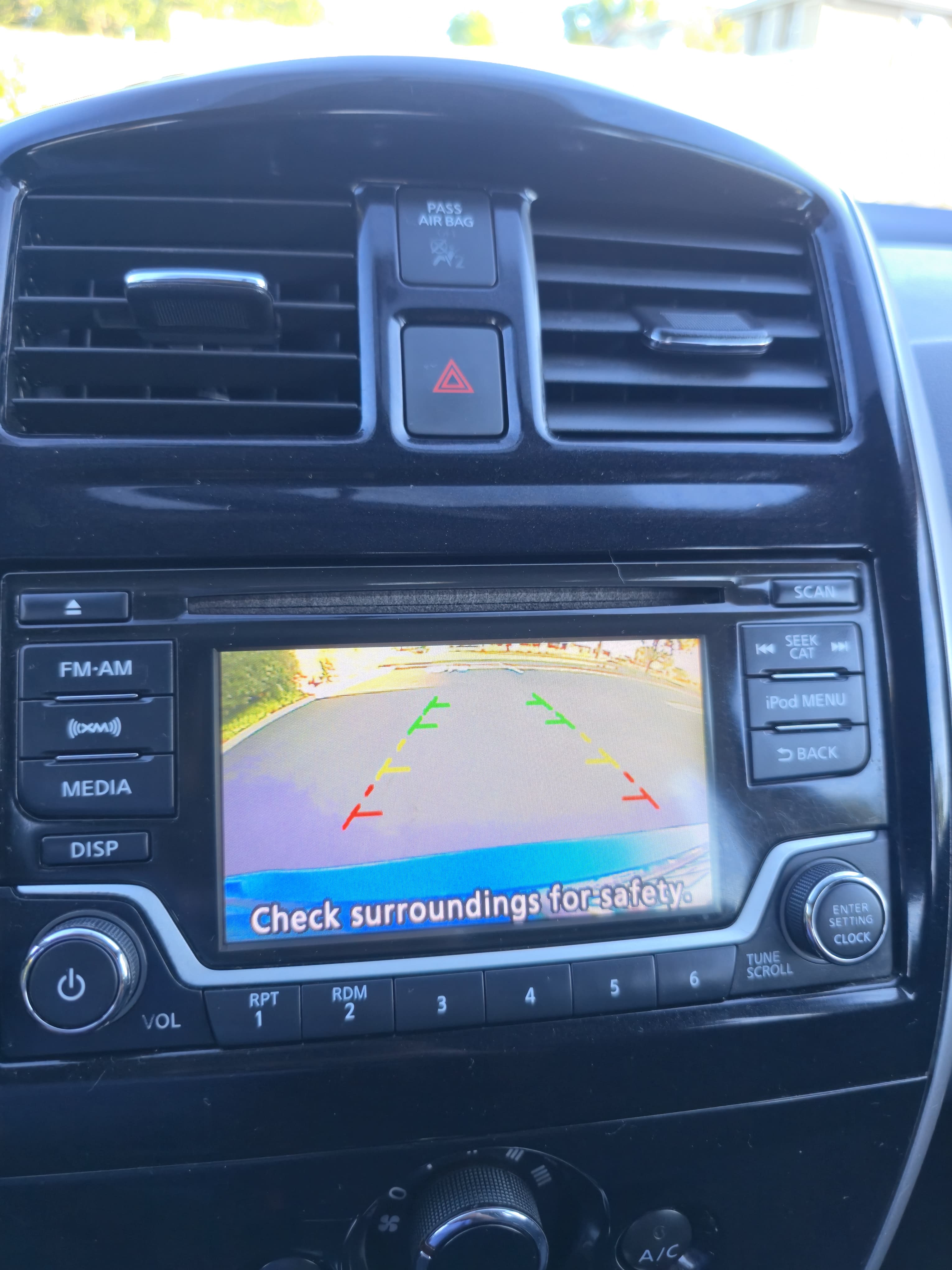 2017 Nissan Versa Note SV thumbnail 11
