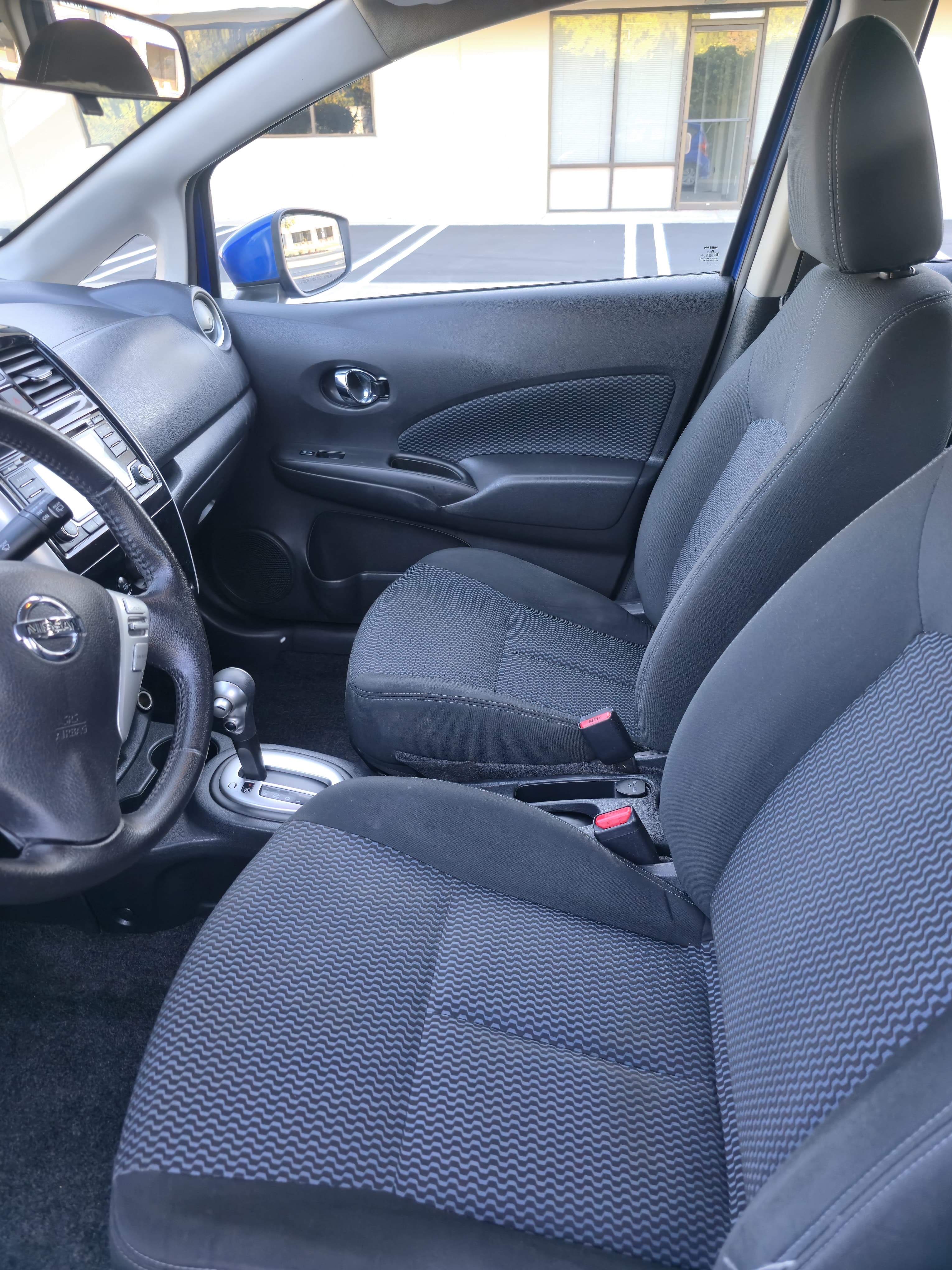2017 Nissan Versa Note SV thumbnail 9