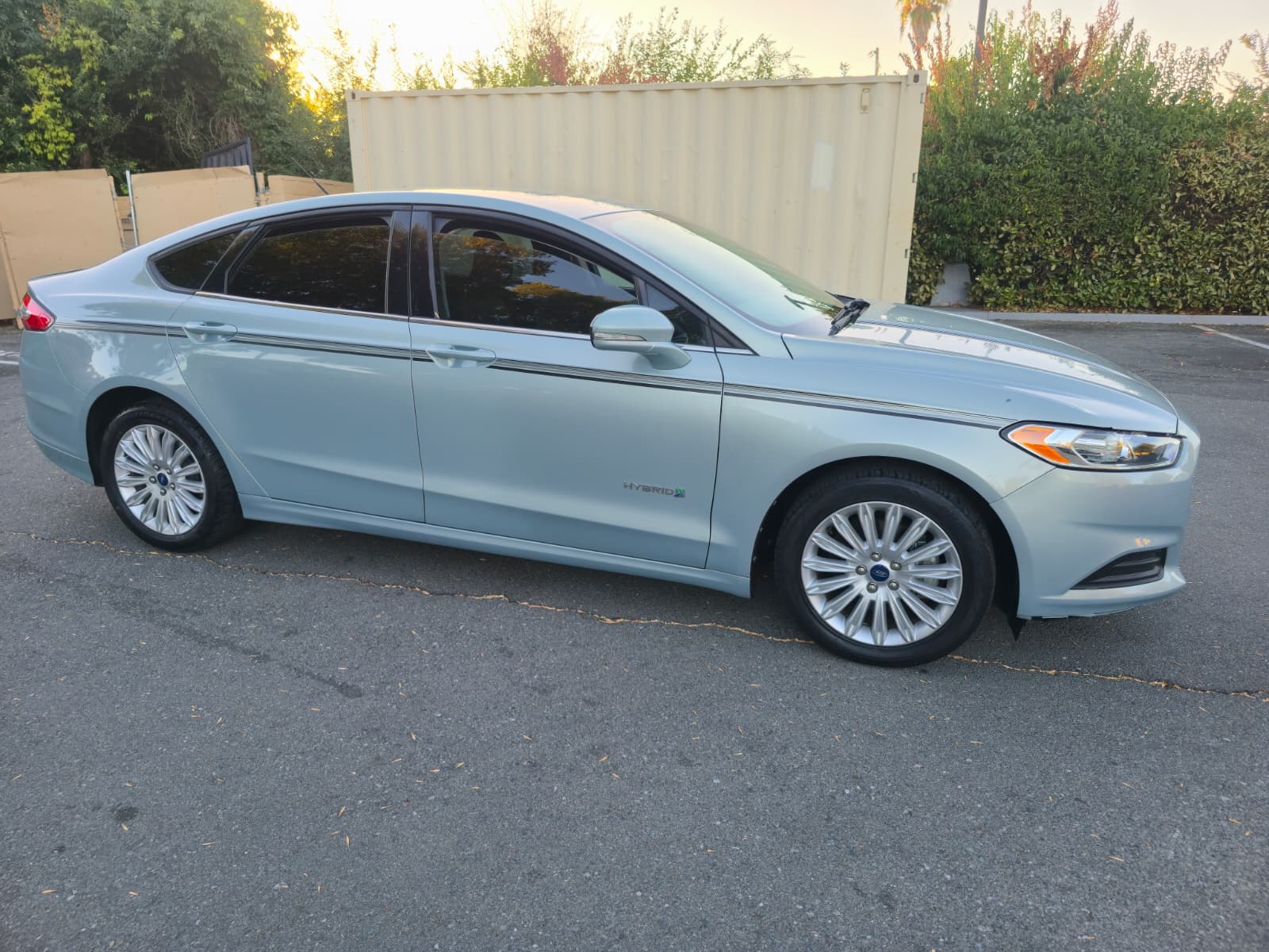 2013 Ford Fusion Hybrid SE thumbnail 5