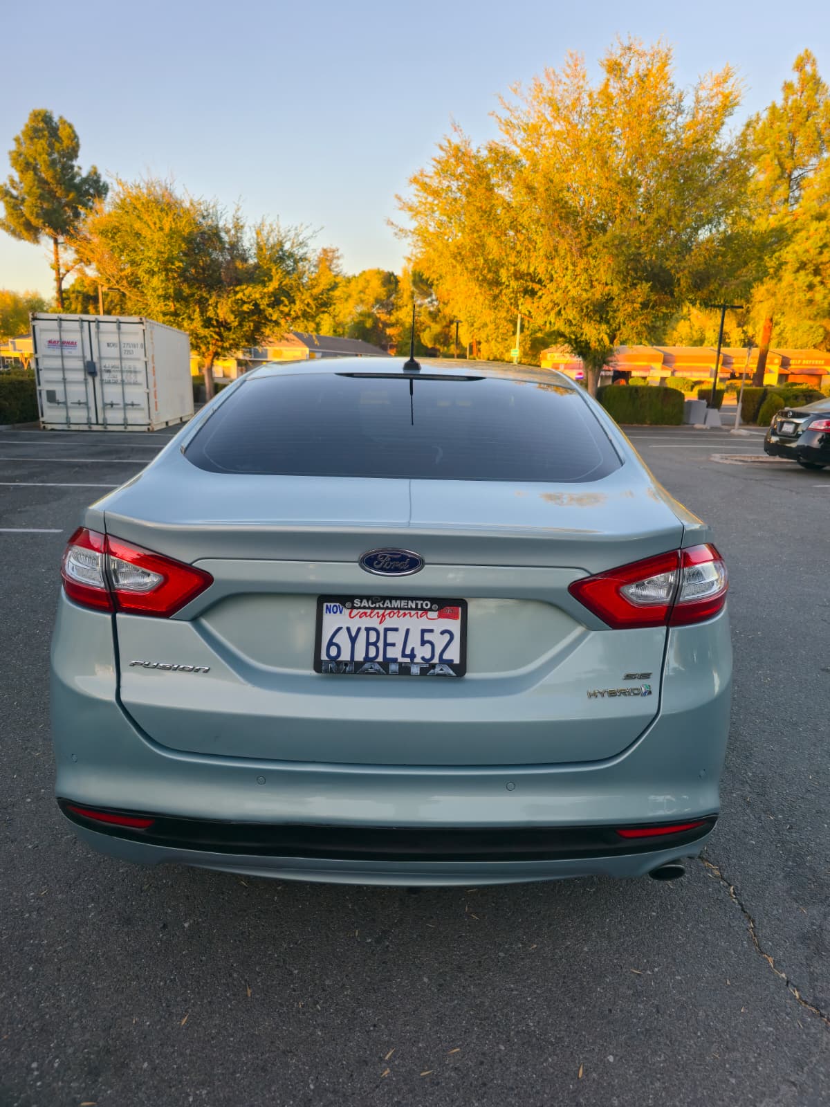 2013 Ford Fusion Hybrid SE thumbnail 4