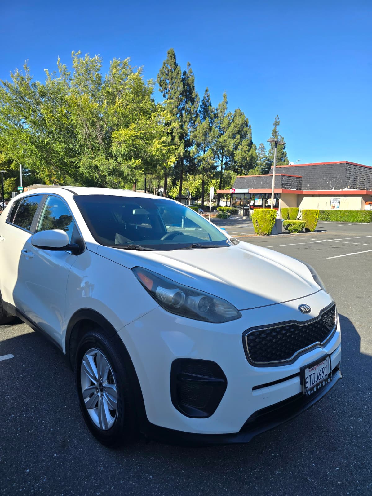 2019 Kia Sportage LX thumbnail 3
