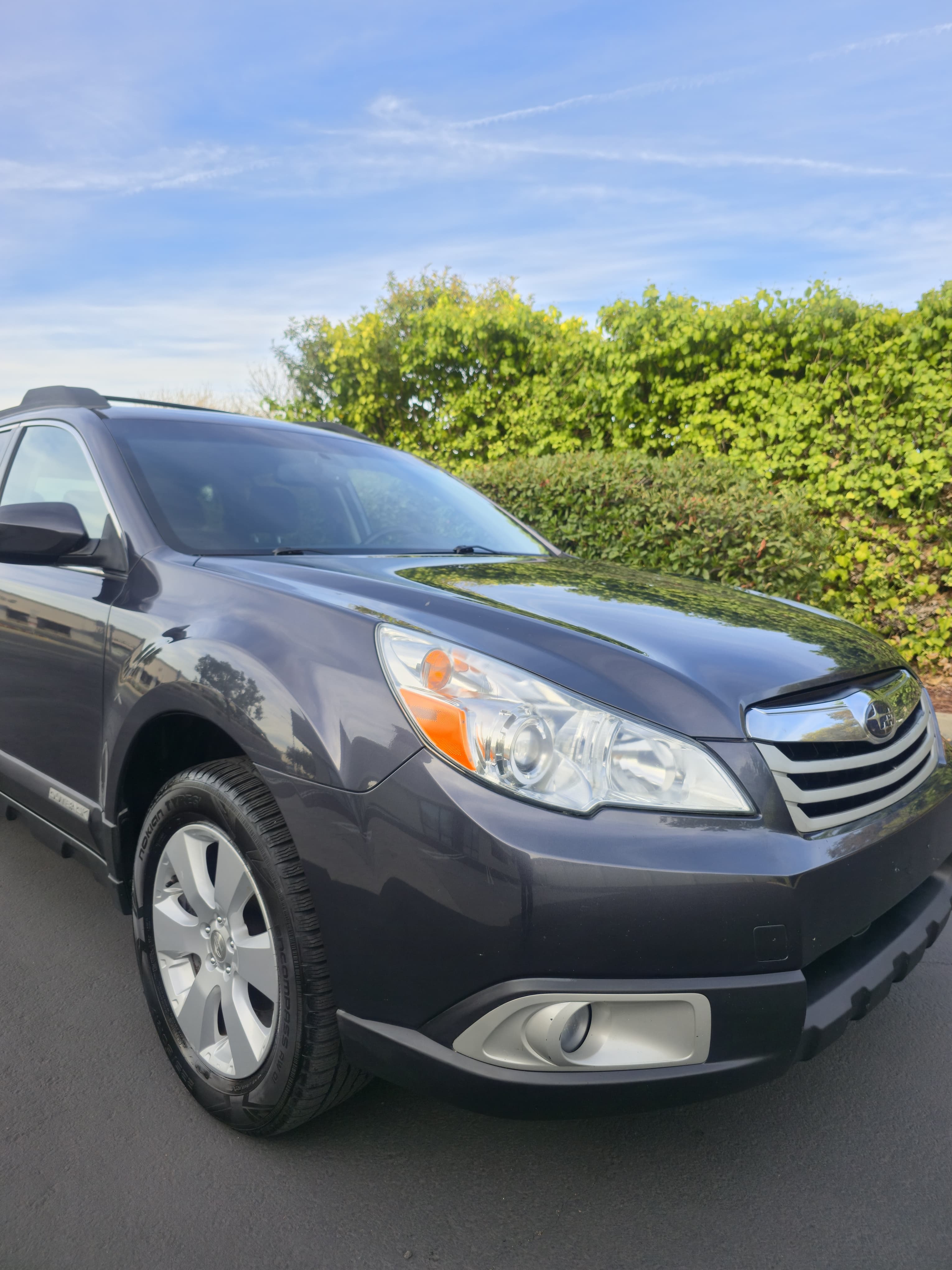 2012 Subaru Outback 2.5i Premium thumbnail 3