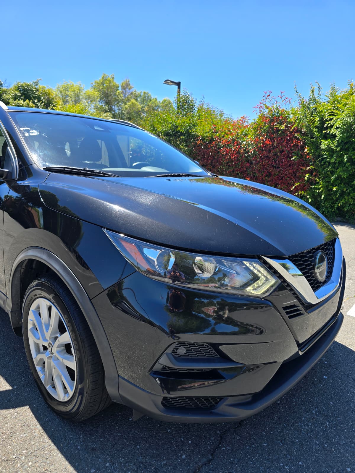 2020 Nissan Rogue Sport SV thumbnail 3
