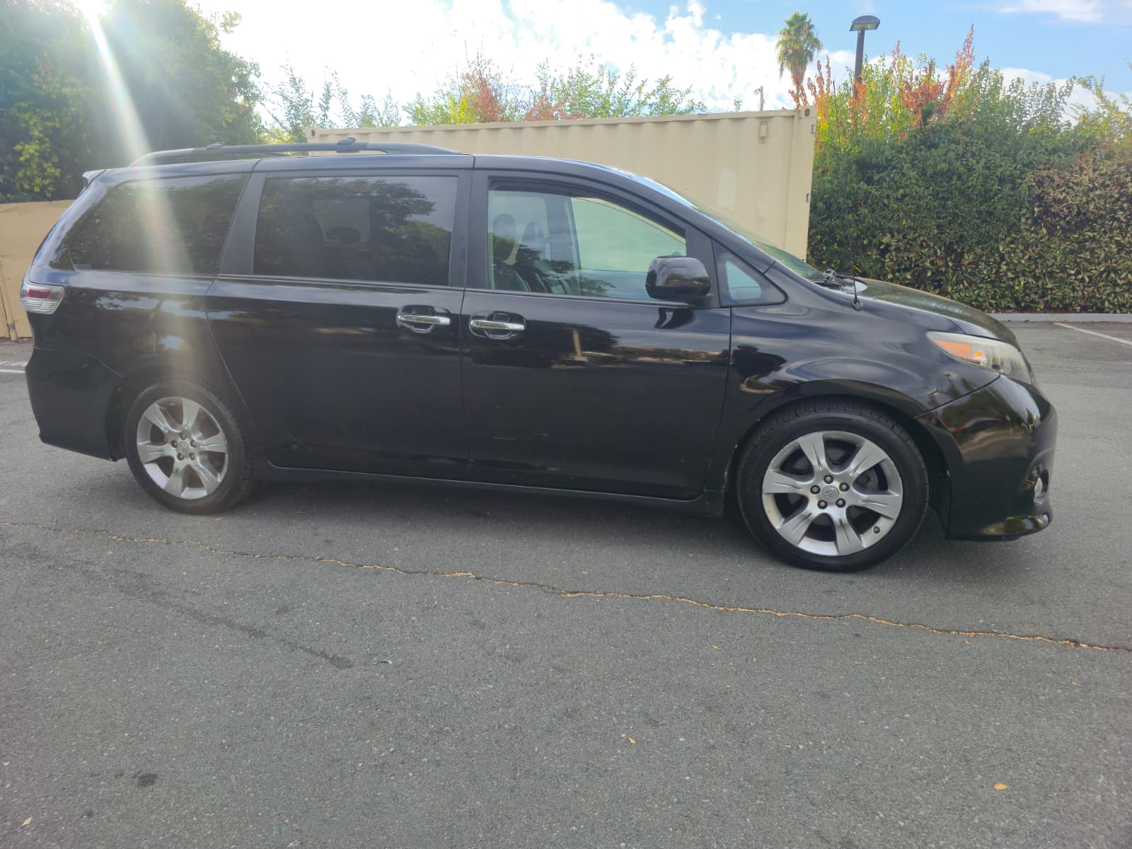 2013 Toyota Sienna SE thumbnail 5