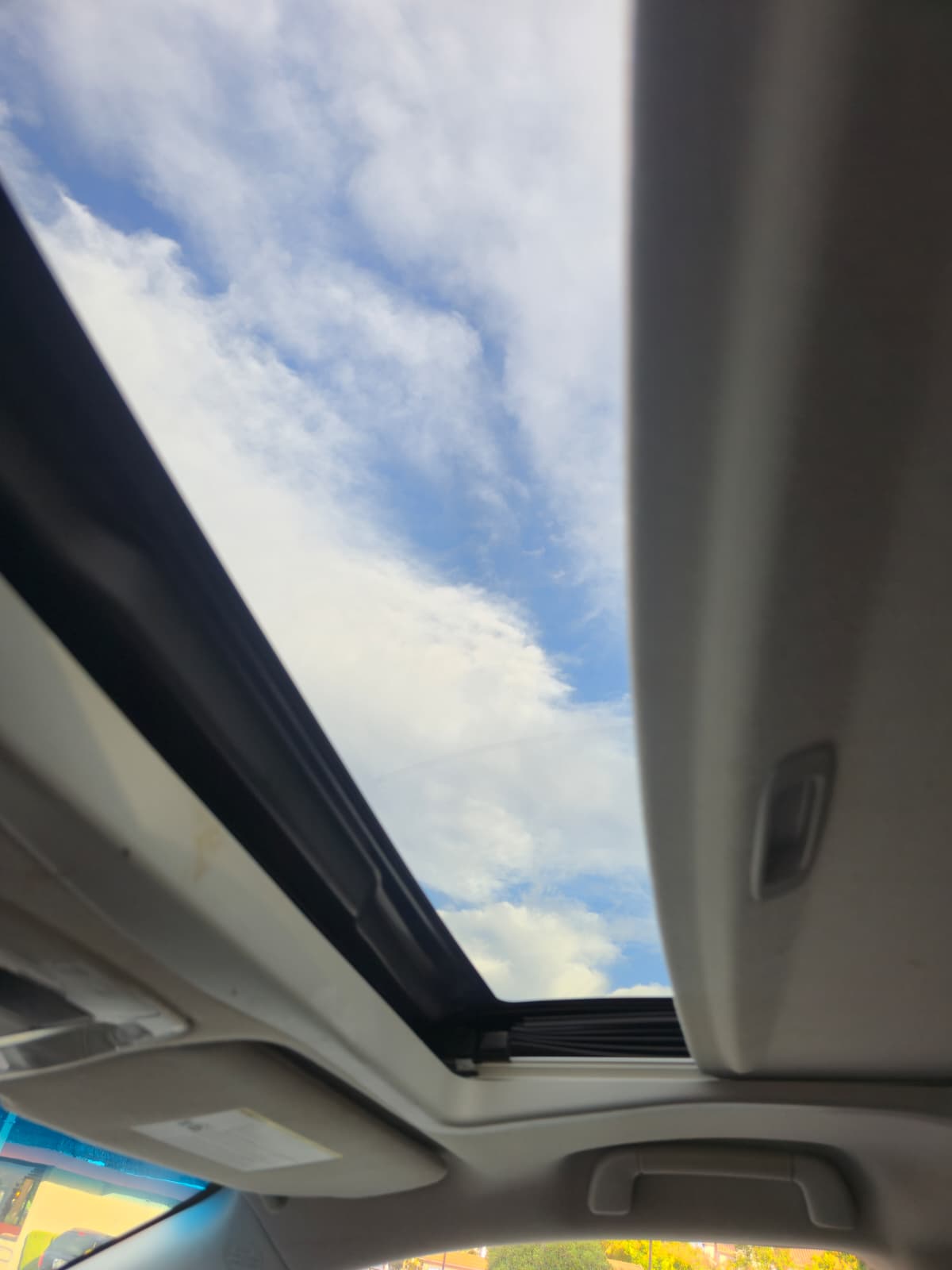 2013 Toyota Sienna SE thumbnail 12