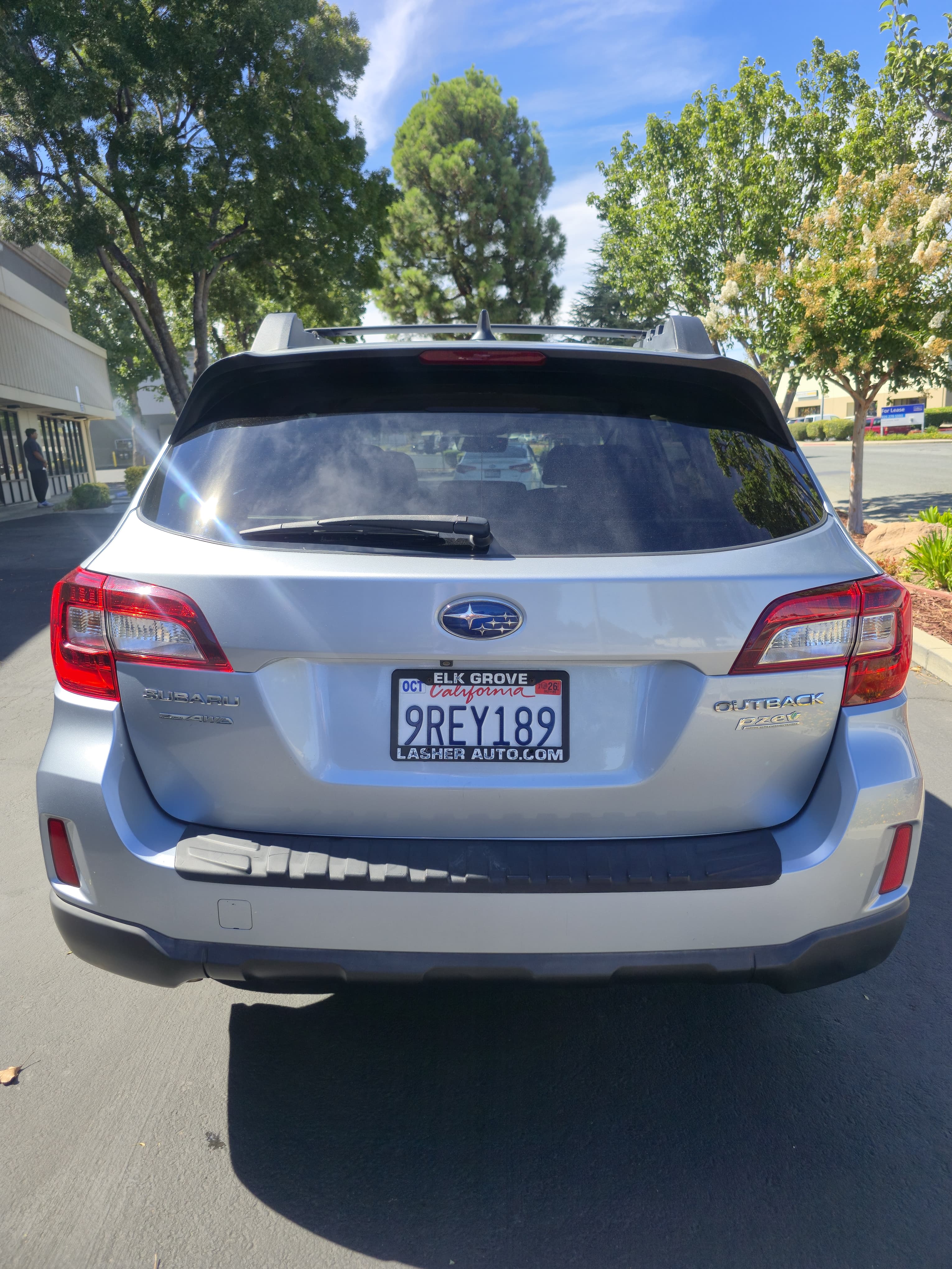 2017 Subaru Outback 2.5i Premium thumbnail 4