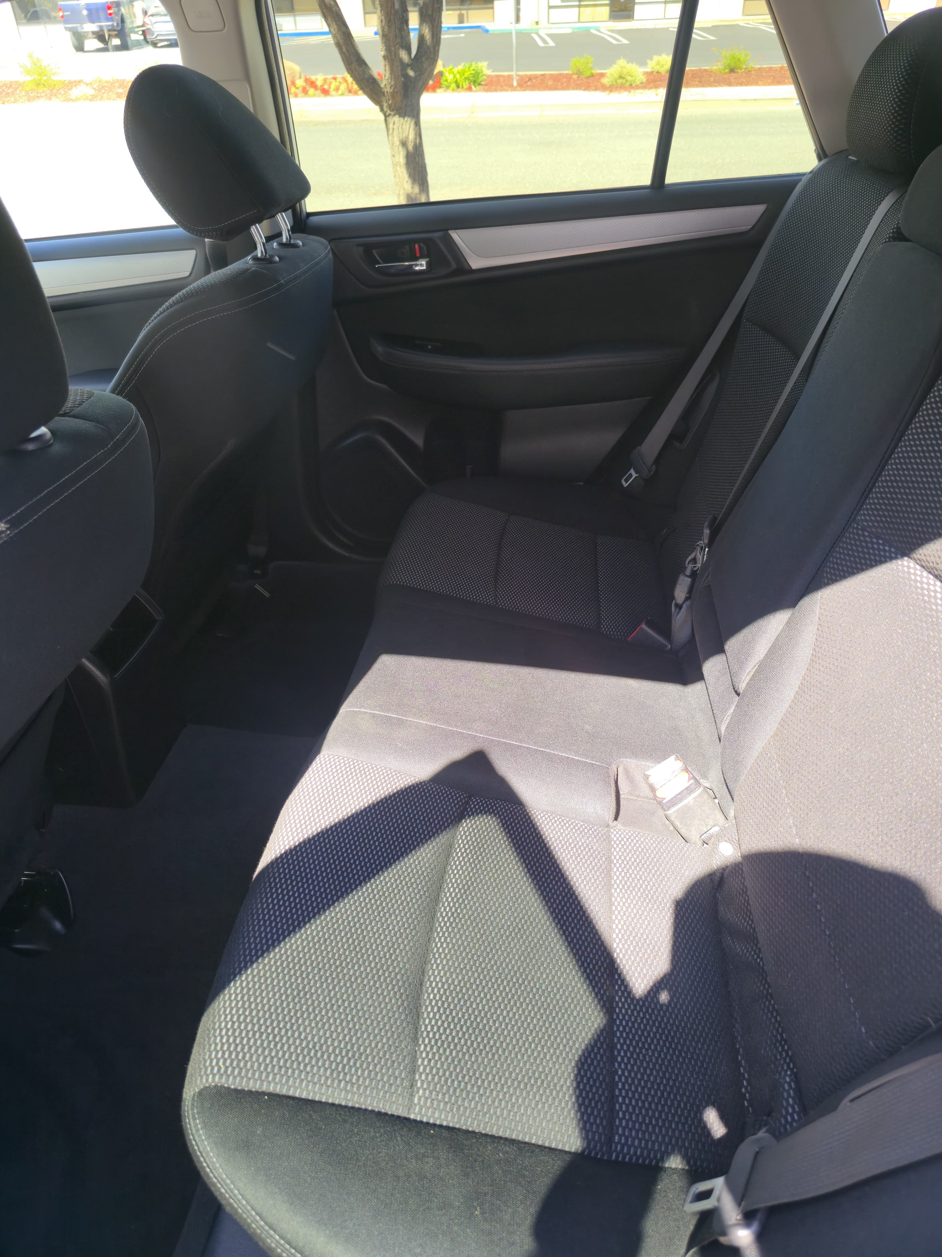 2017 Subaru Outback 2.5i Premium thumbnail 10
