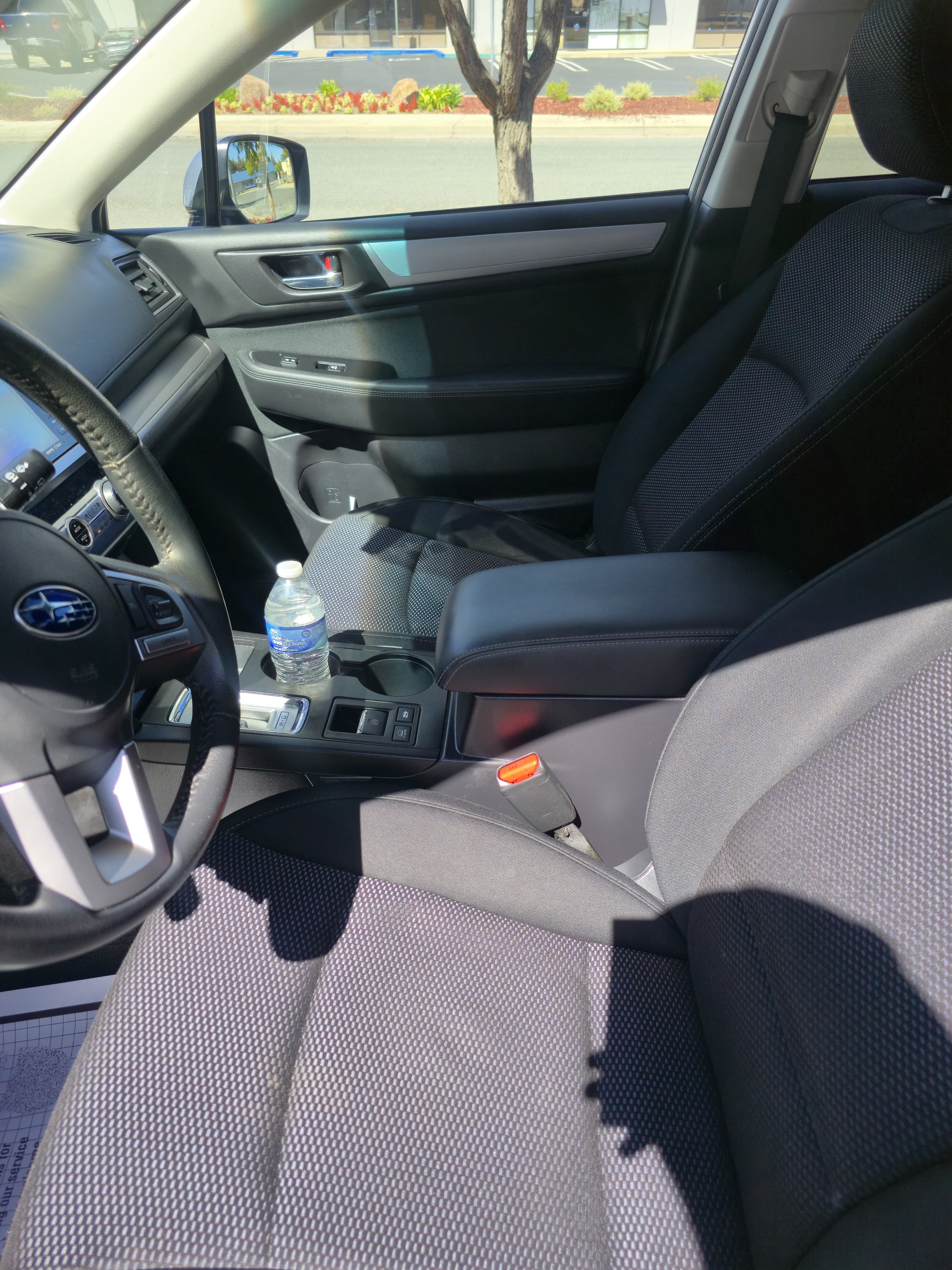 2017 Subaru Outback 2.5i Premium thumbnail 9