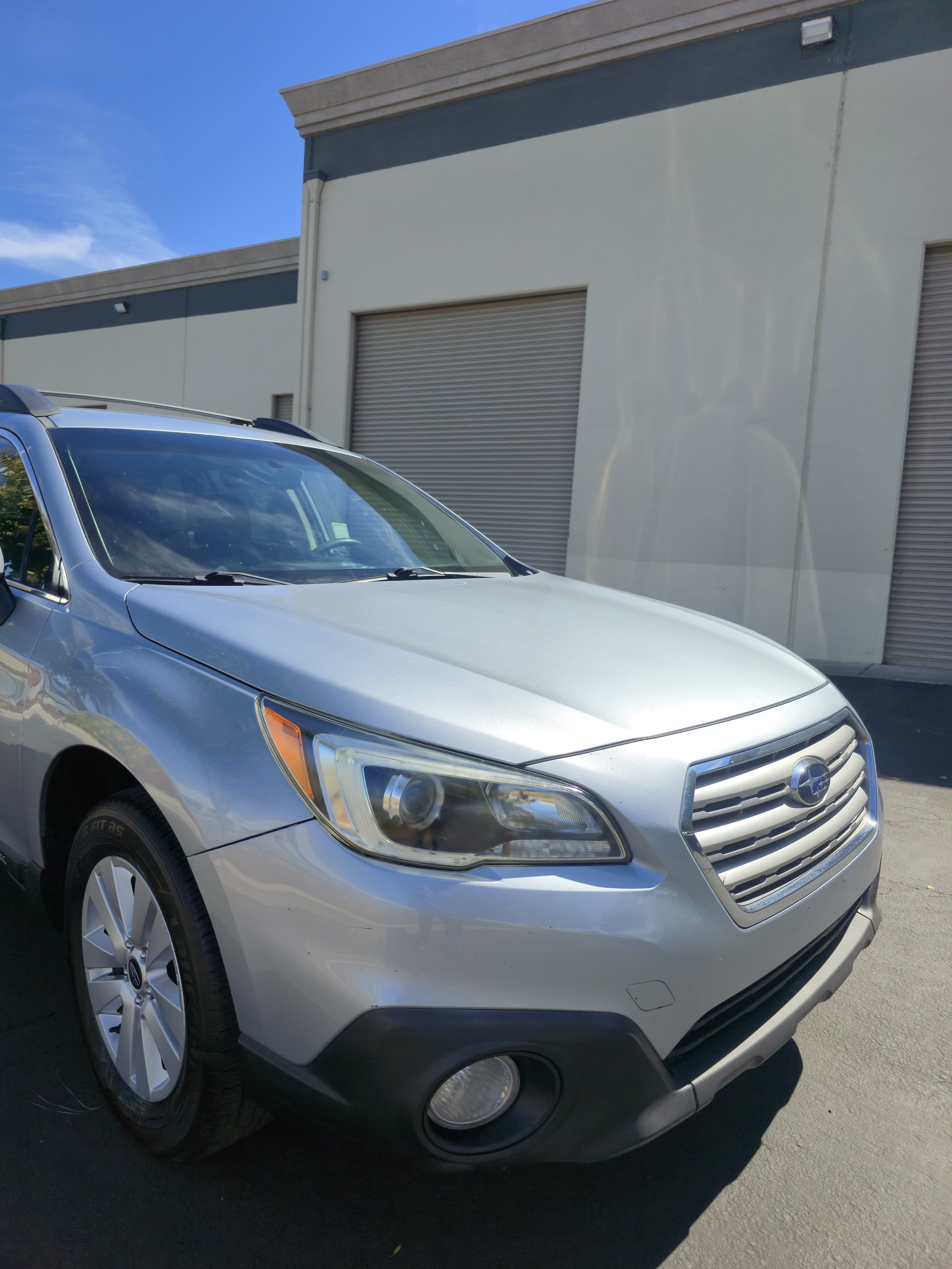 2017 Subaru Outback 2.5i Premium thumbnail 3