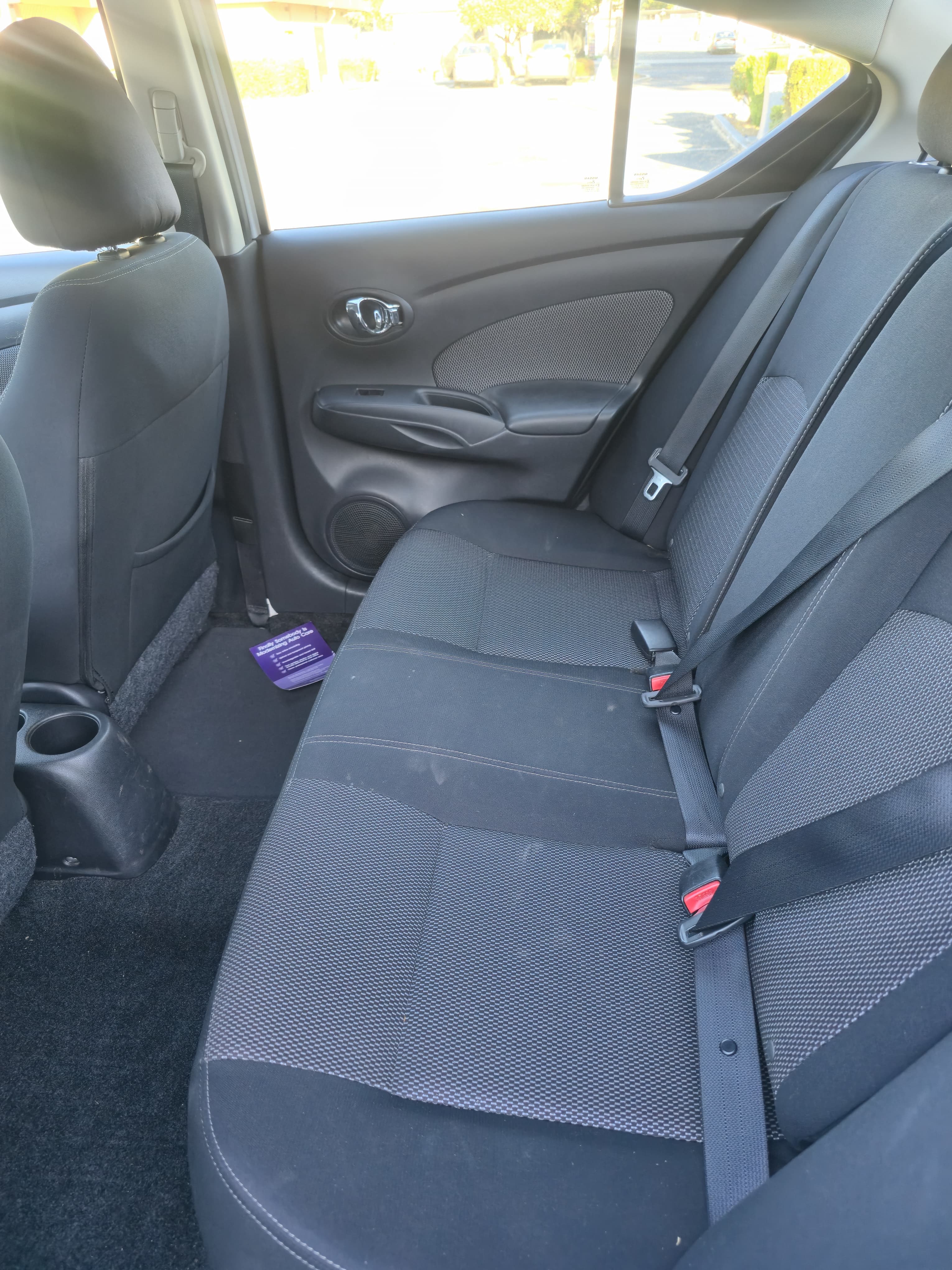 2014 Nissan Versa SL thumbnail 10