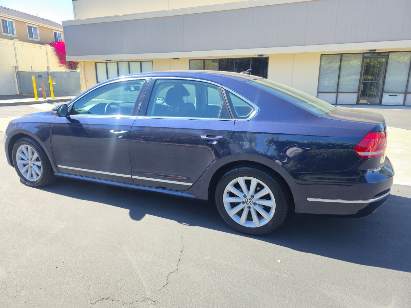 2012 Volkswagen Passat SEL Premium thumbnail 6