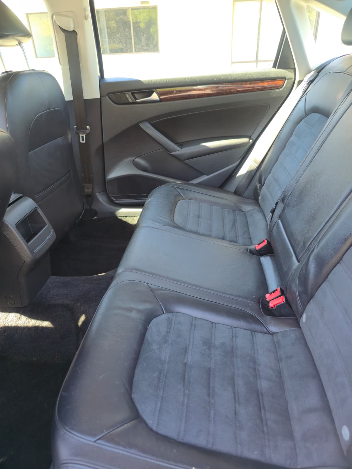 2012 Volkswagen Passat SEL Premium thumbnail 10
