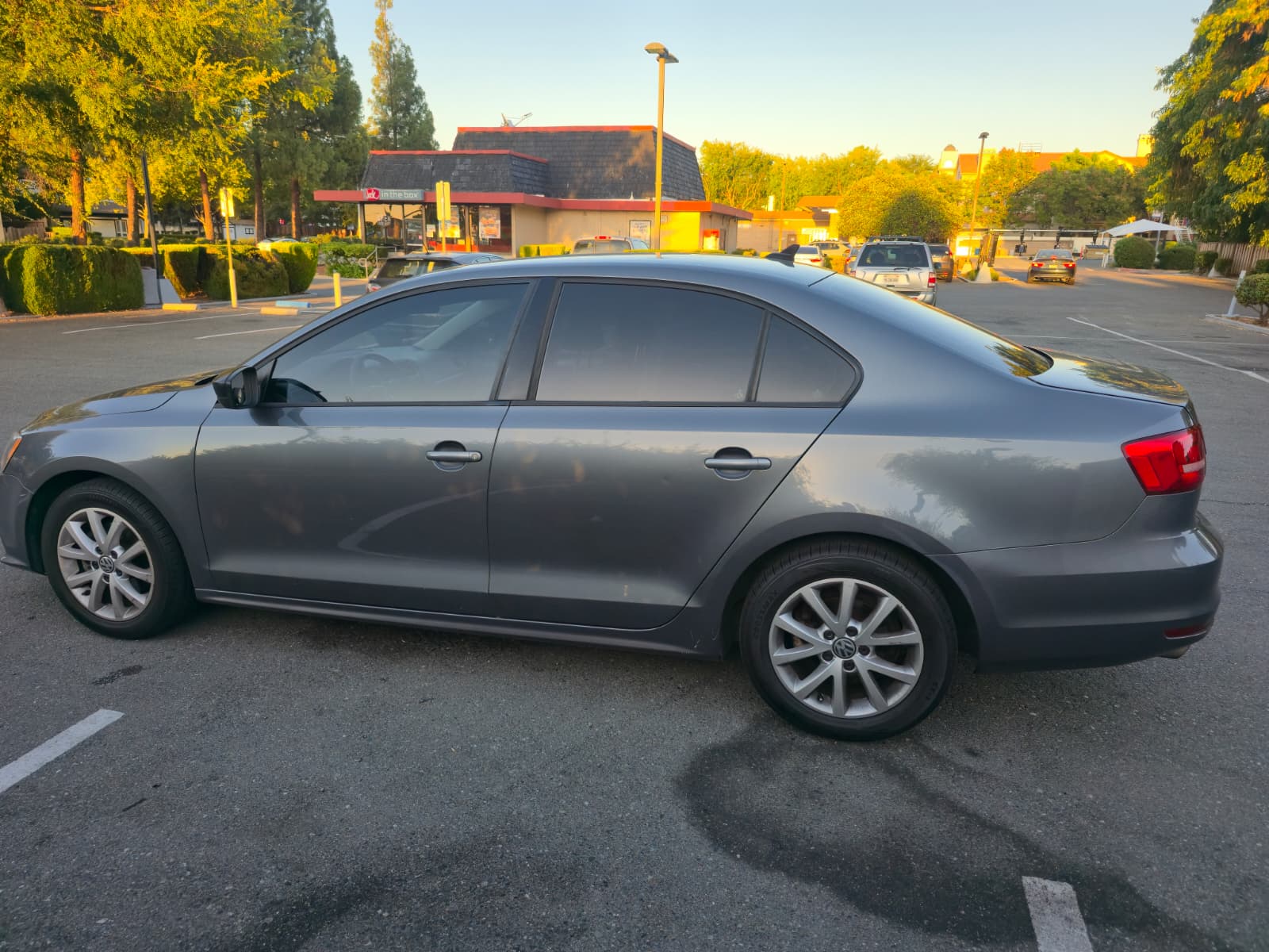 2015 Volkswagen Jetta SE thumbnail 6