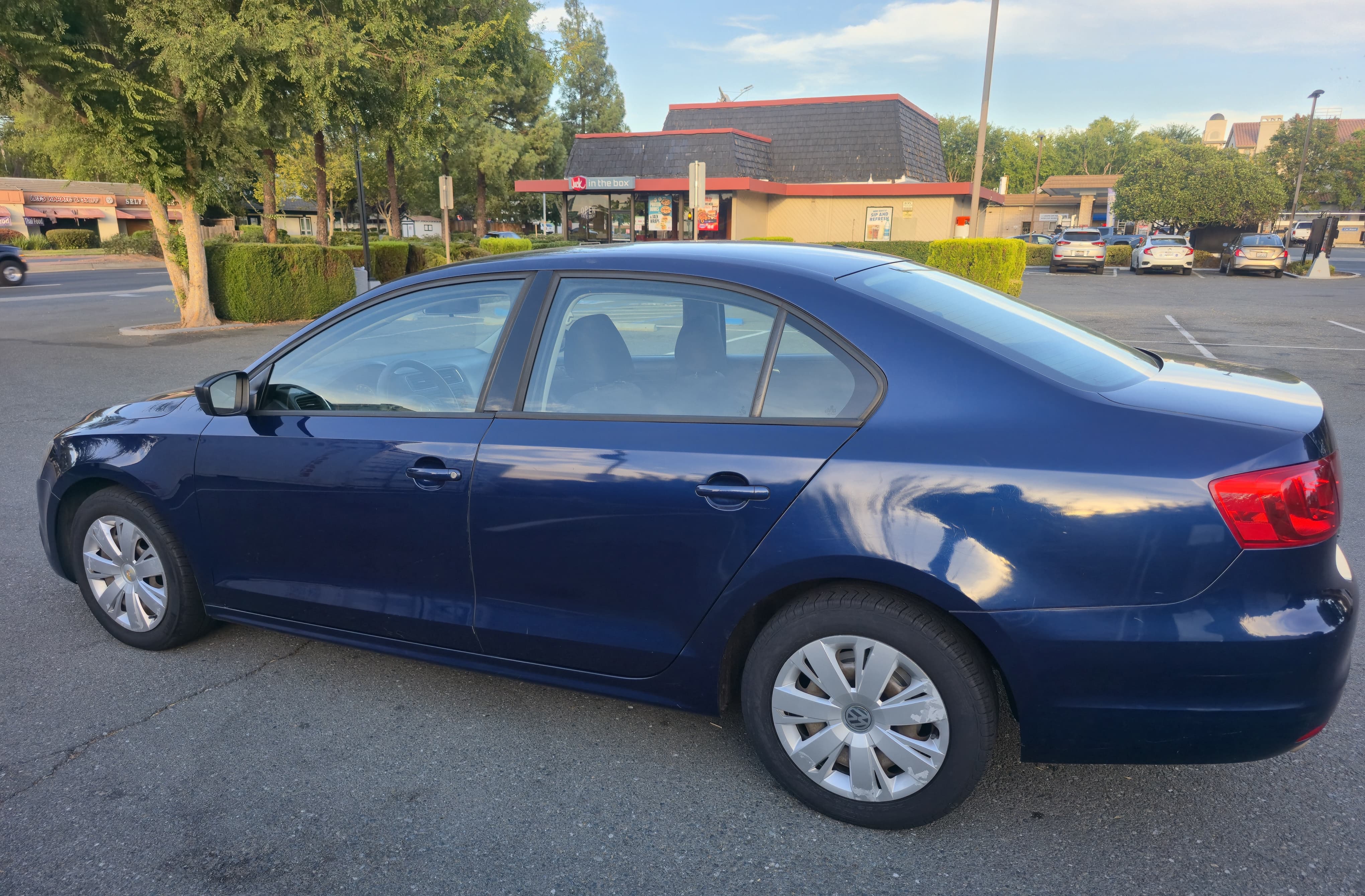 2011 Volkswagen Jetta S thumbnail 6