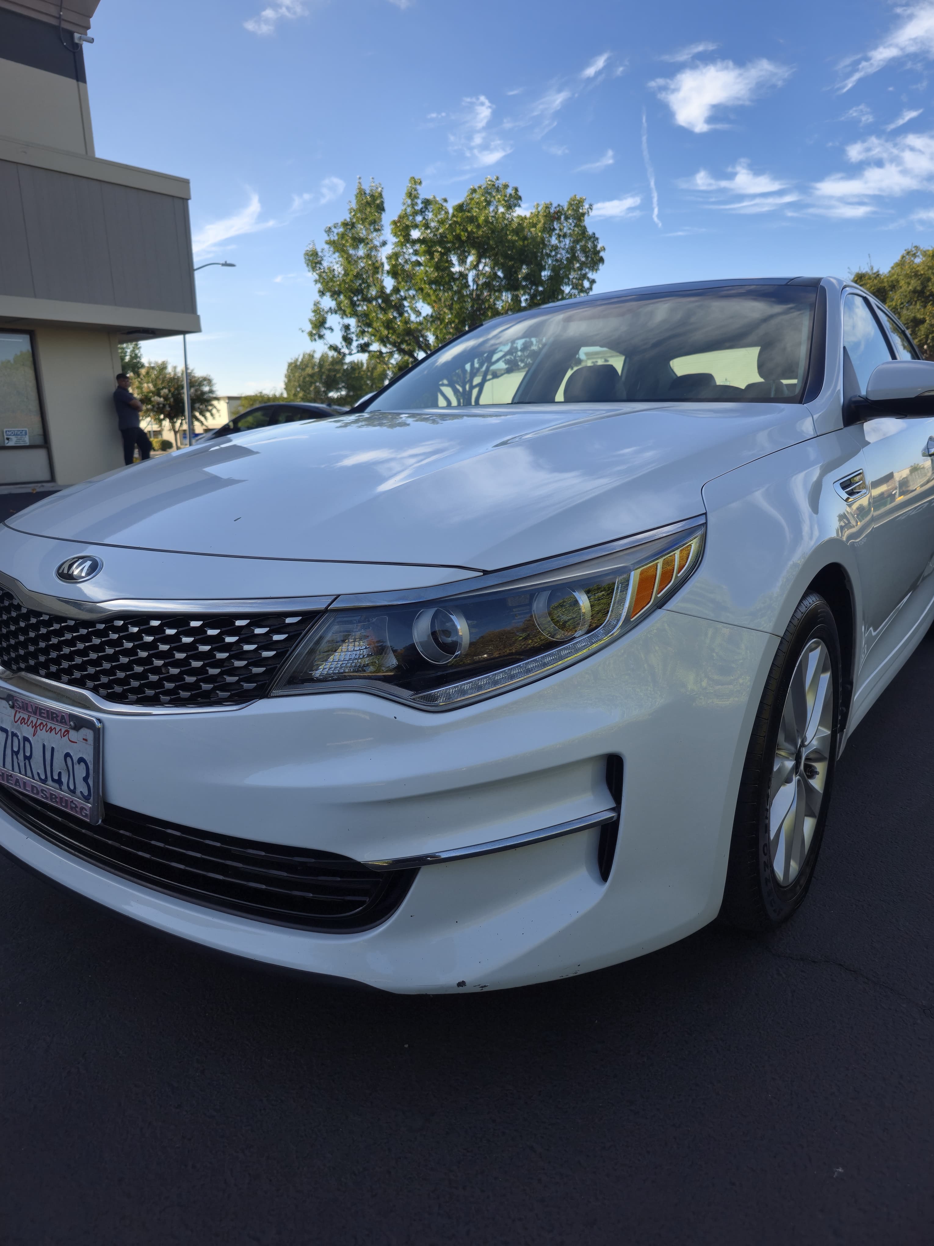 2016 Kia Optima EX thumbnail 2