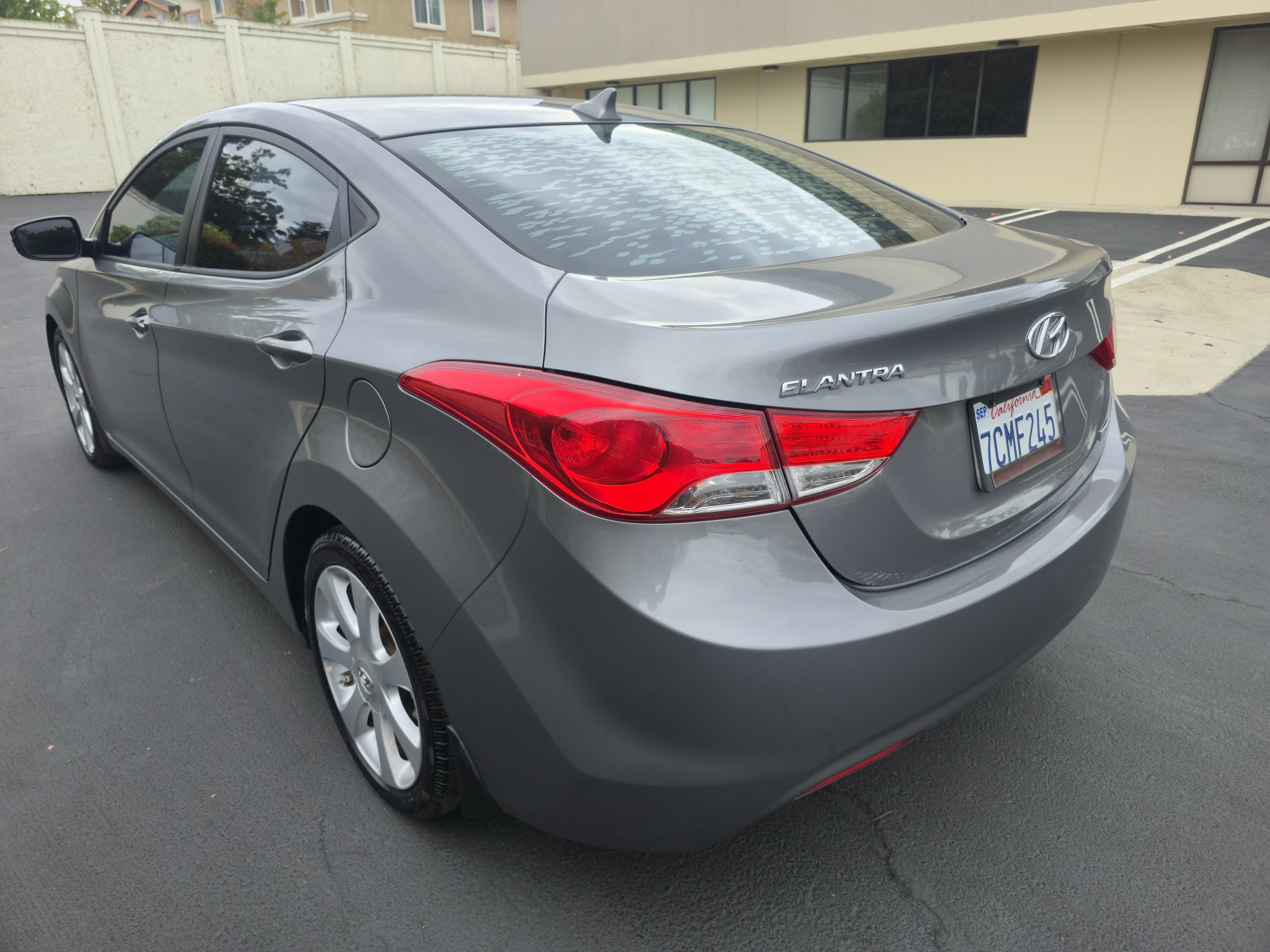 2013 Hyundai Elantra Limited thumbnail 7