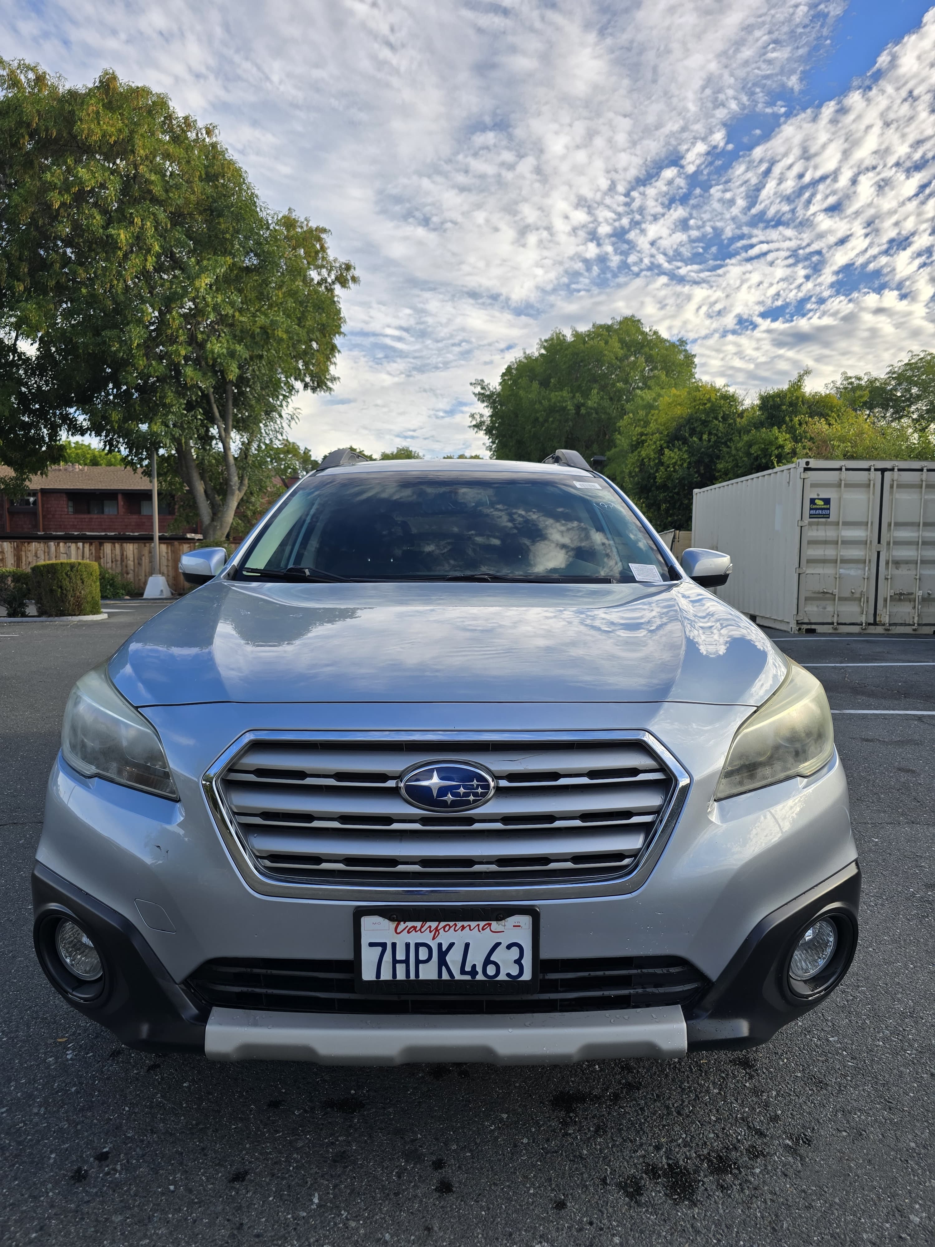 2015 Subaru Outback Limited image 1
