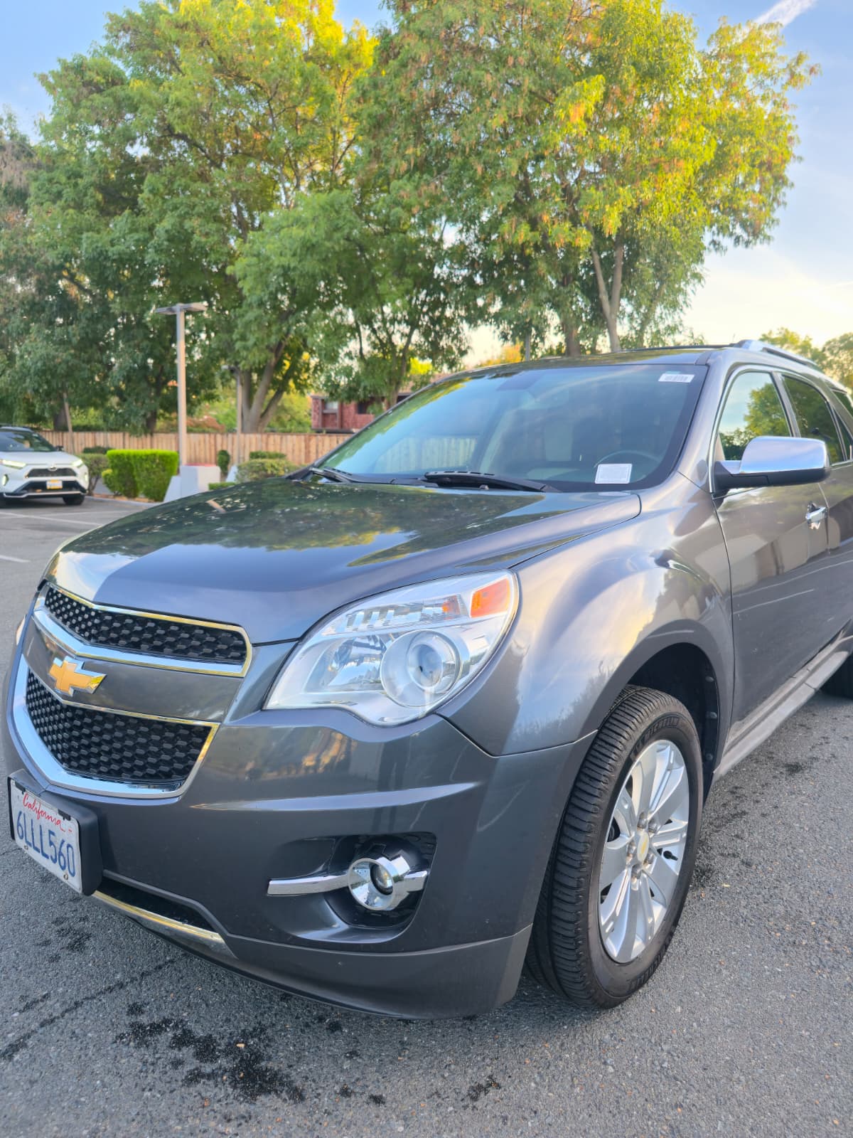 2010 Chevrolet Equinox LTZ thumbnail 2