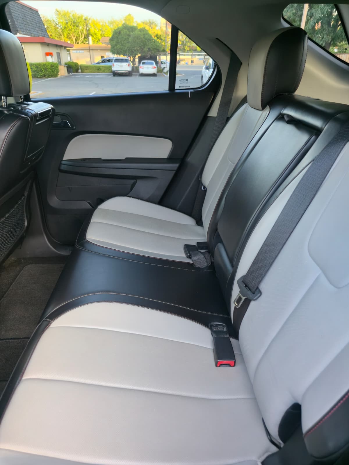 2010 Chevrolet Equinox LTZ thumbnail 10