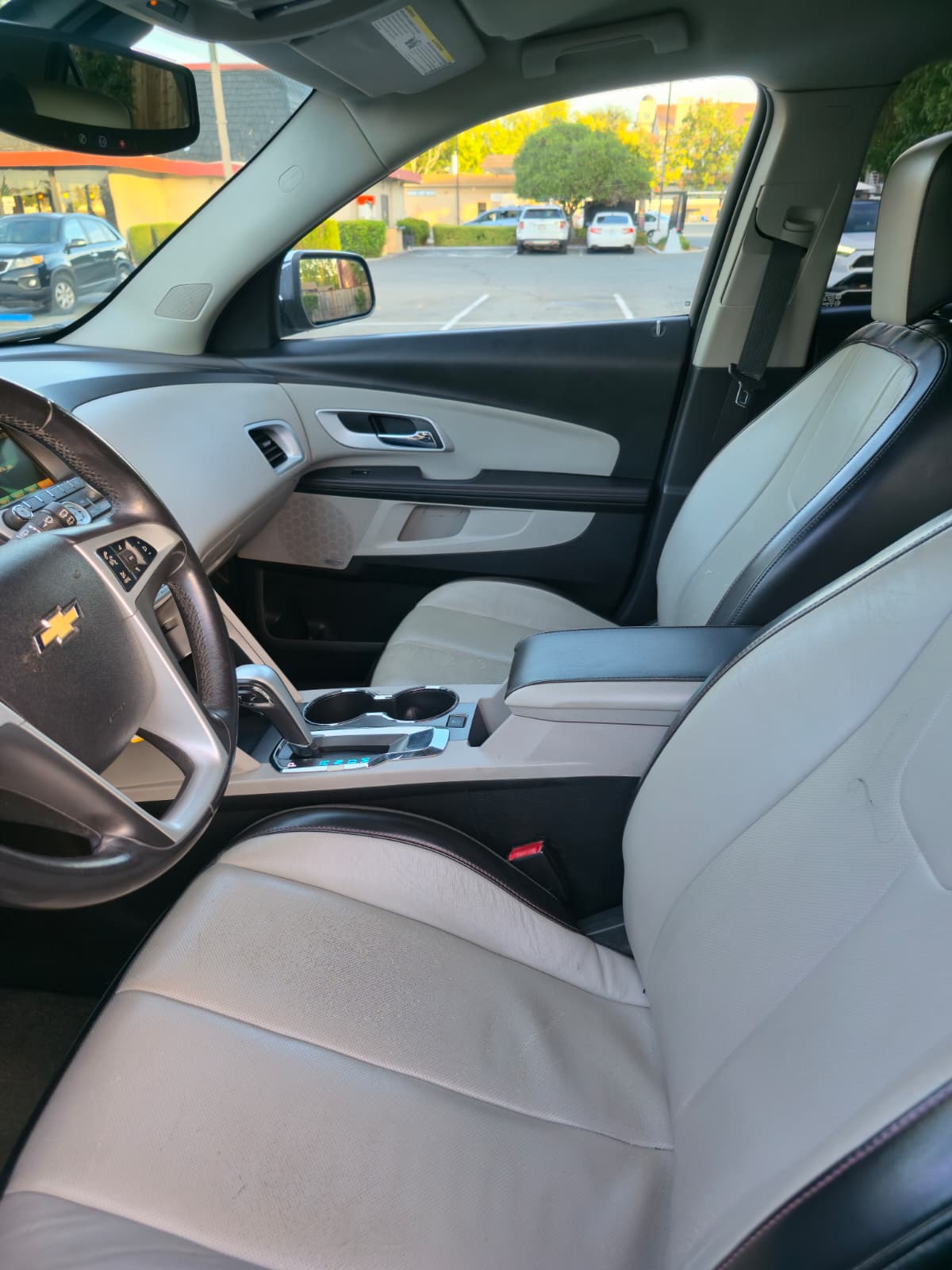 2010 Chevrolet Equinox LTZ thumbnail 9