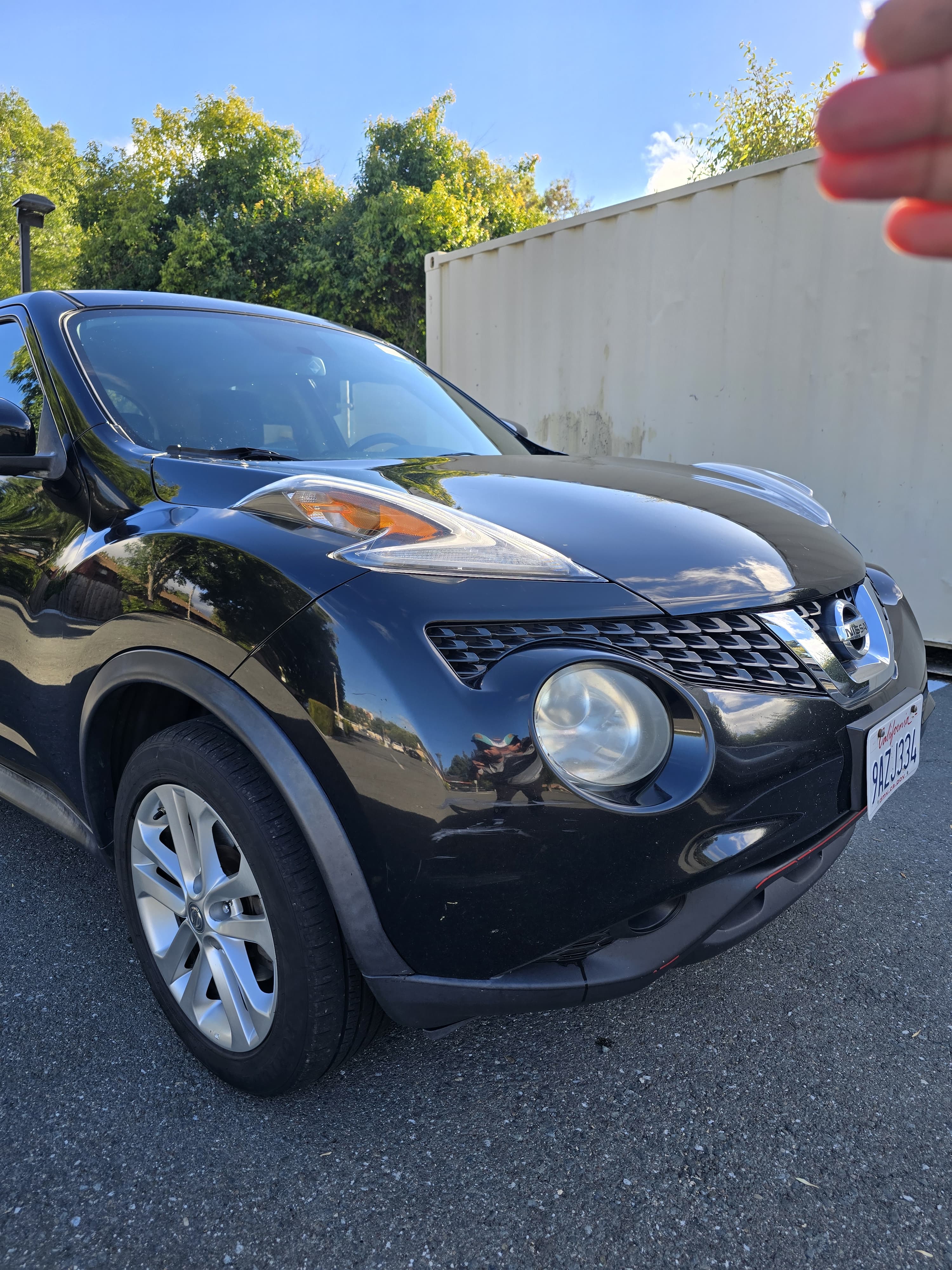 2015 Nissan Juke S thumbnail 3