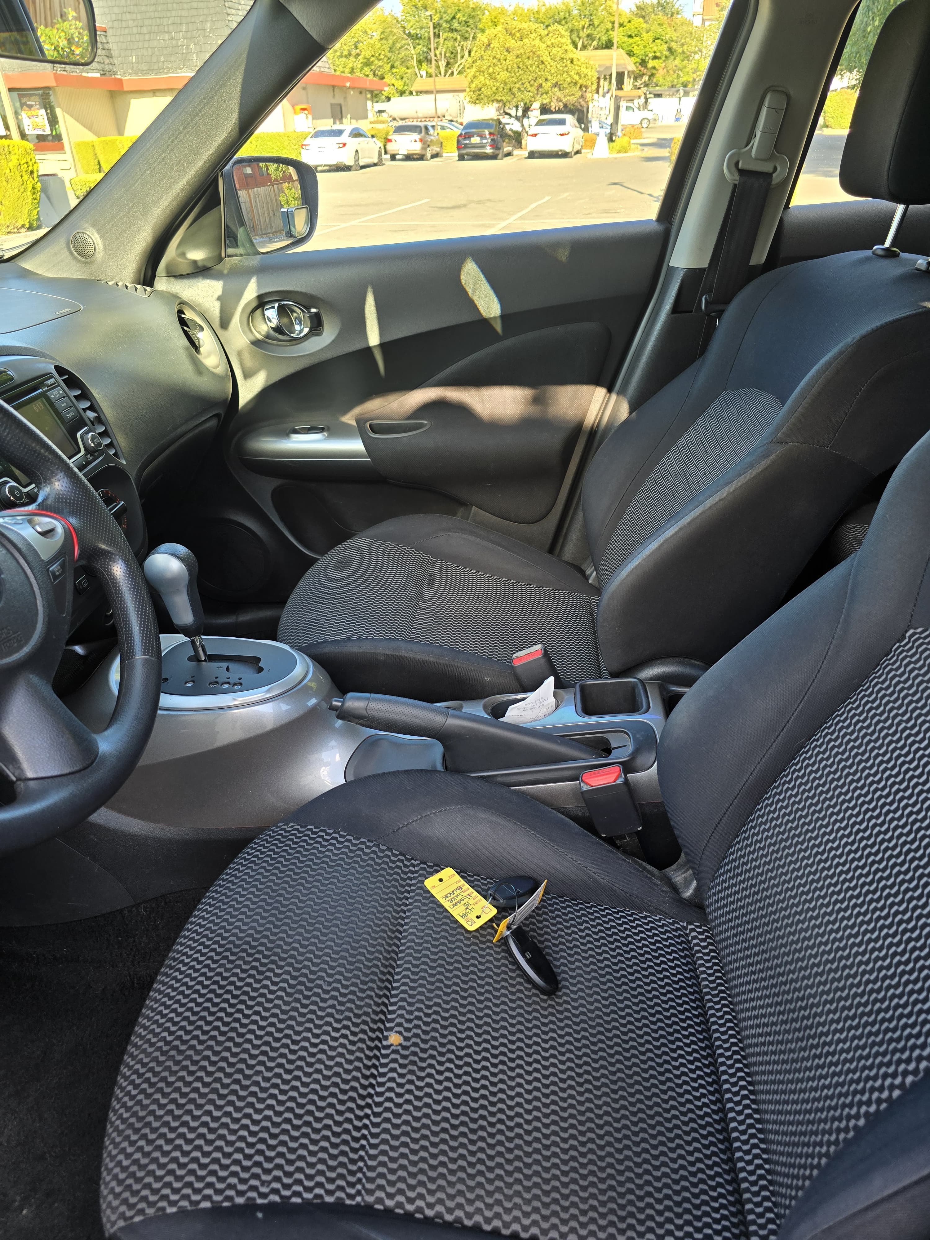 2015 Nissan Juke S thumbnail 9