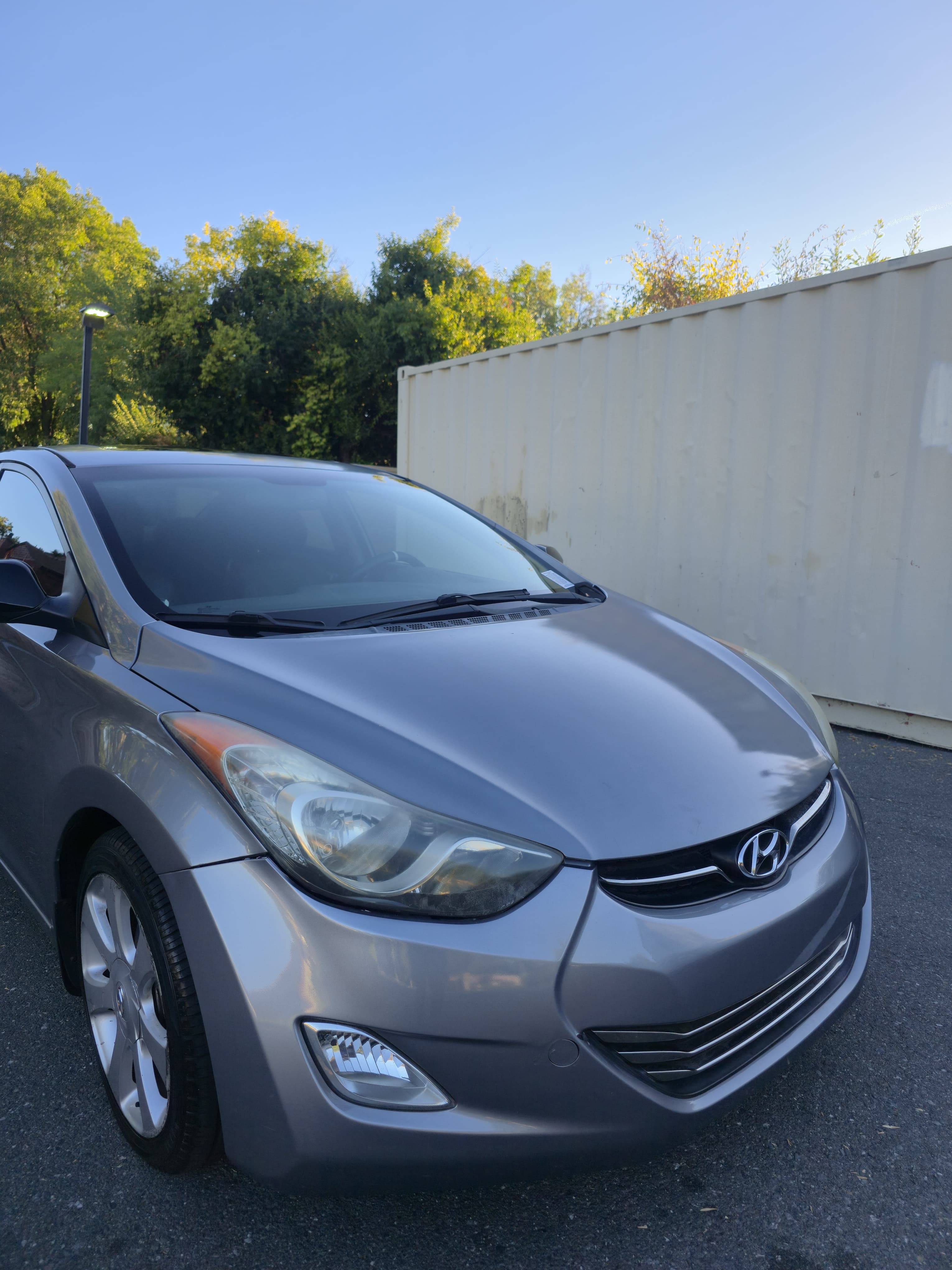 2013 Hyundai Elantra Limited thumbnail 3