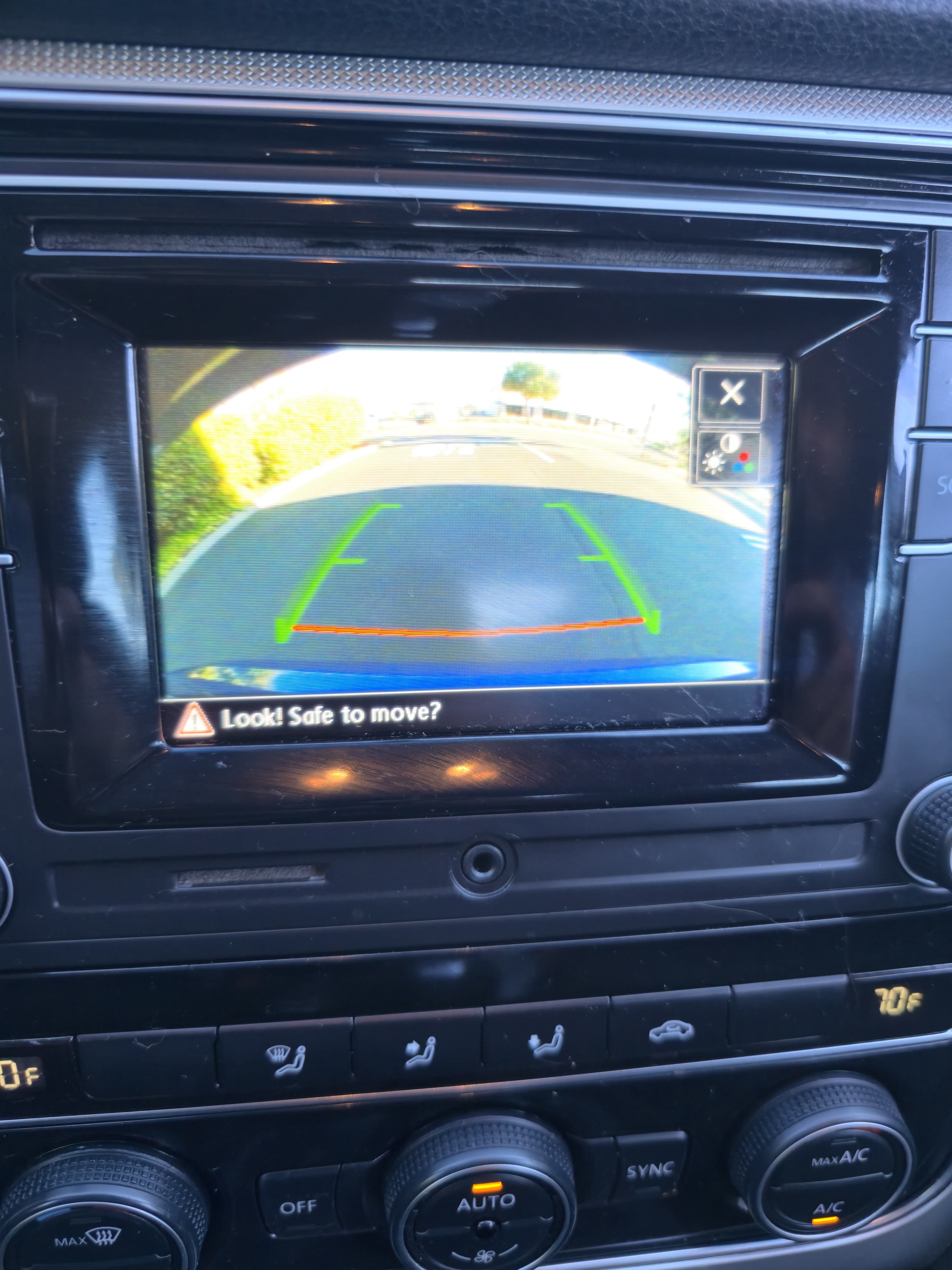 2016 Volkswagen Passat R-Line thumbnail 11