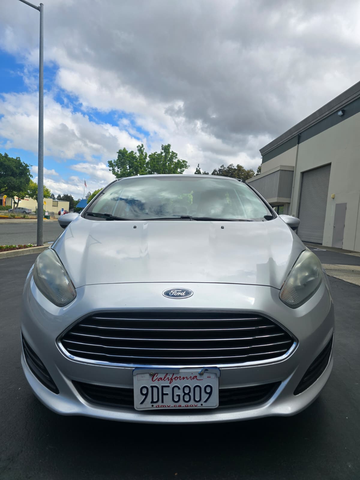 2015 Ford Fiesta S image 1