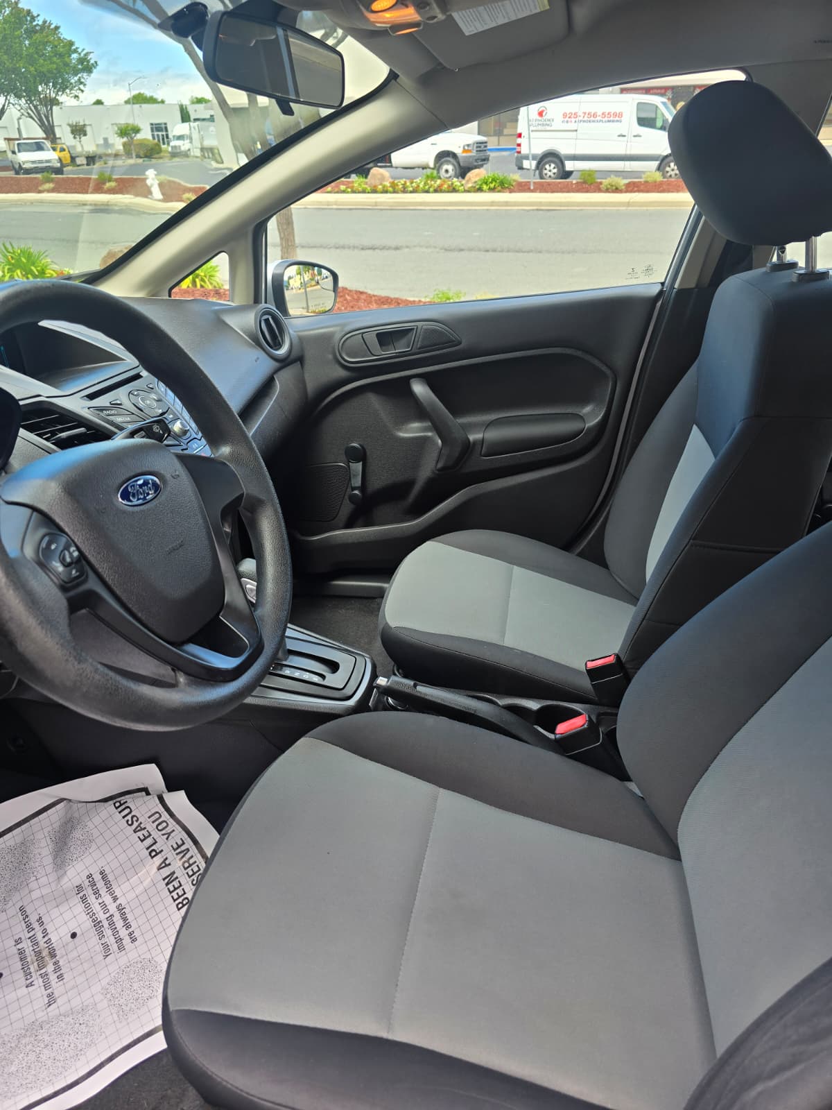 2015 Ford Fiesta S thumbnail 8