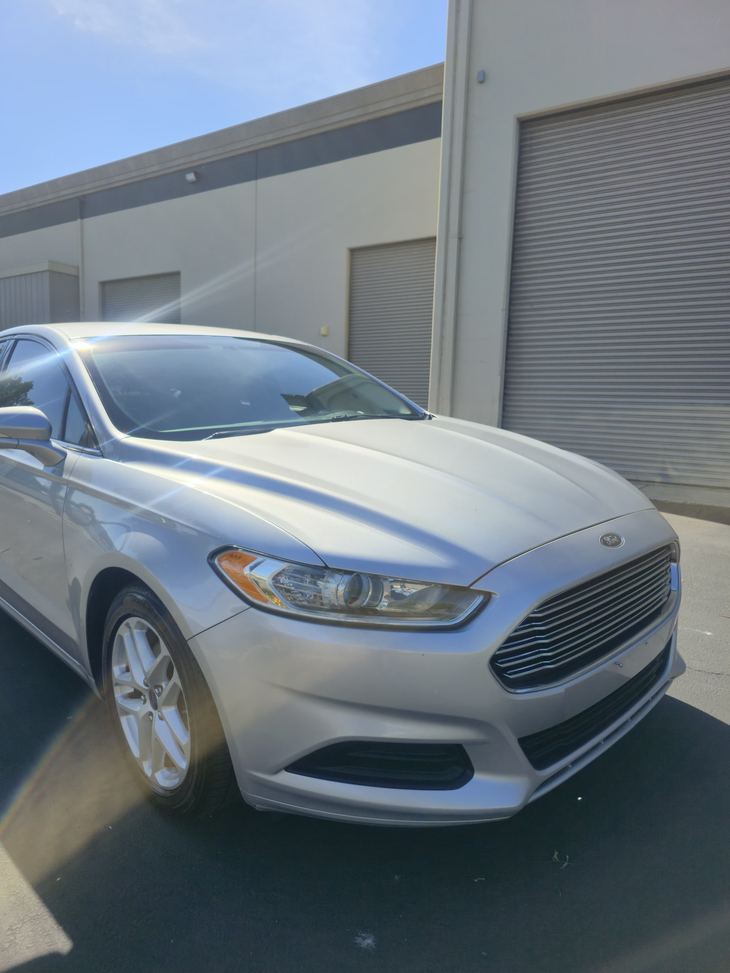 2014 Ford Fusion SE thumbnail 3