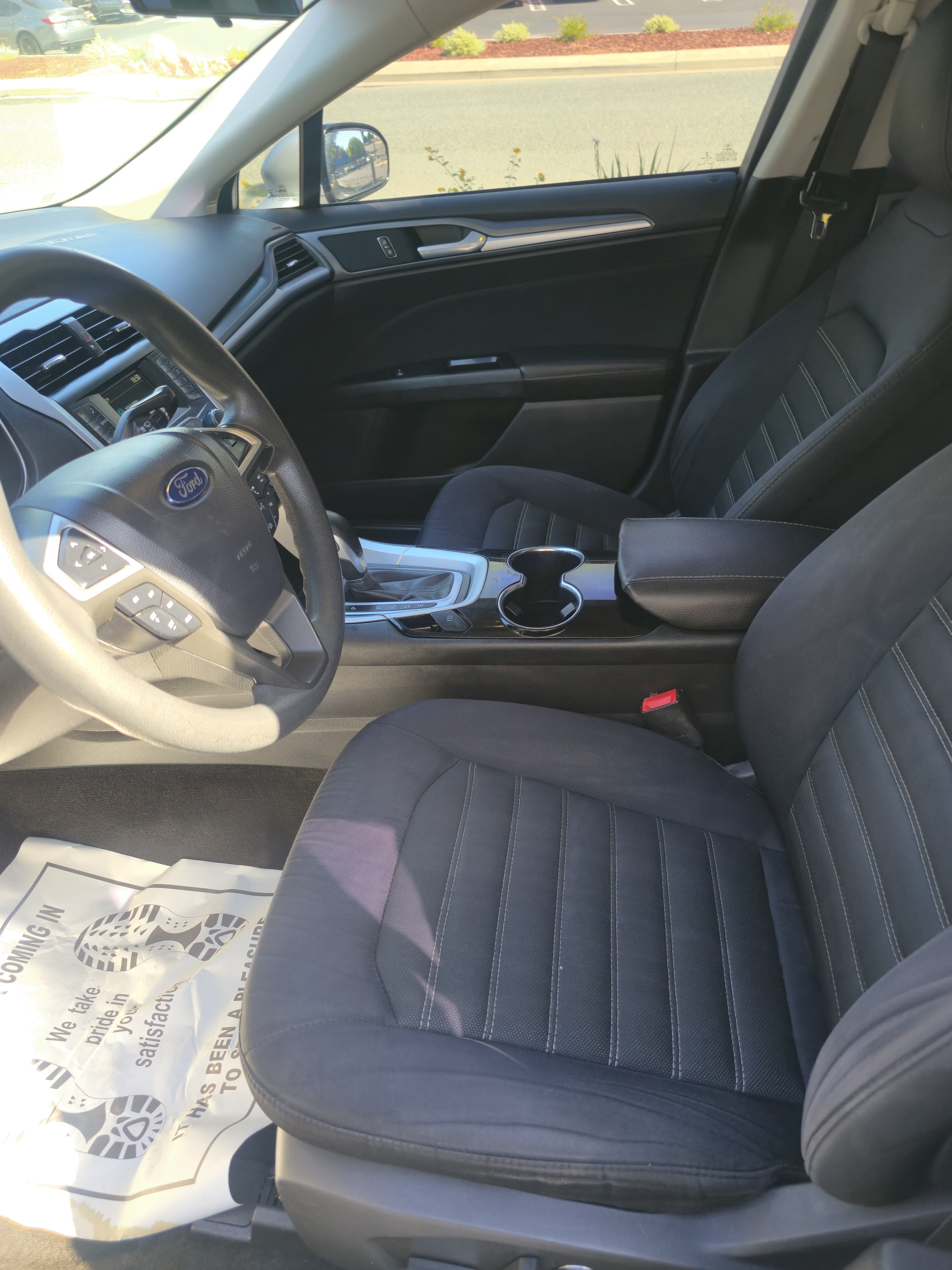 2014 Ford Fusion SE thumbnail 9