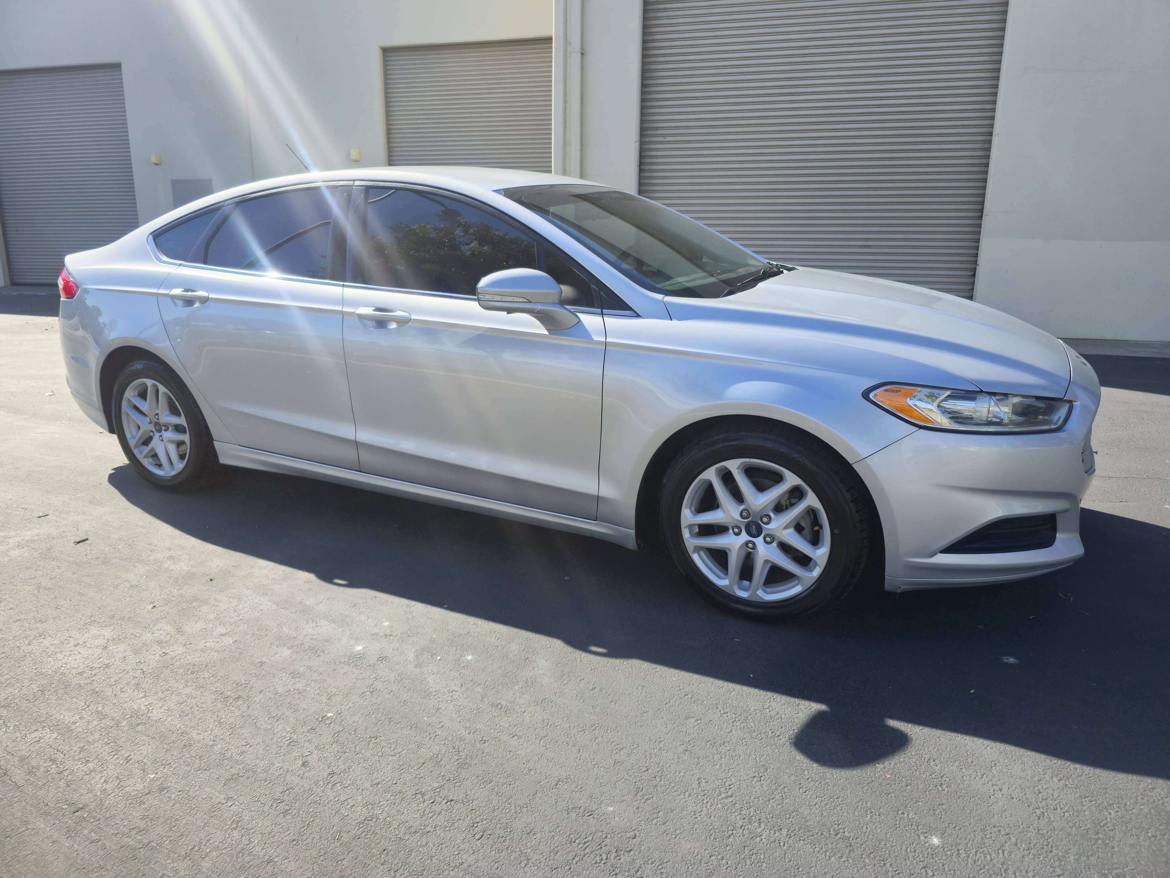 2014 Ford Fusion SE thumbnail 5