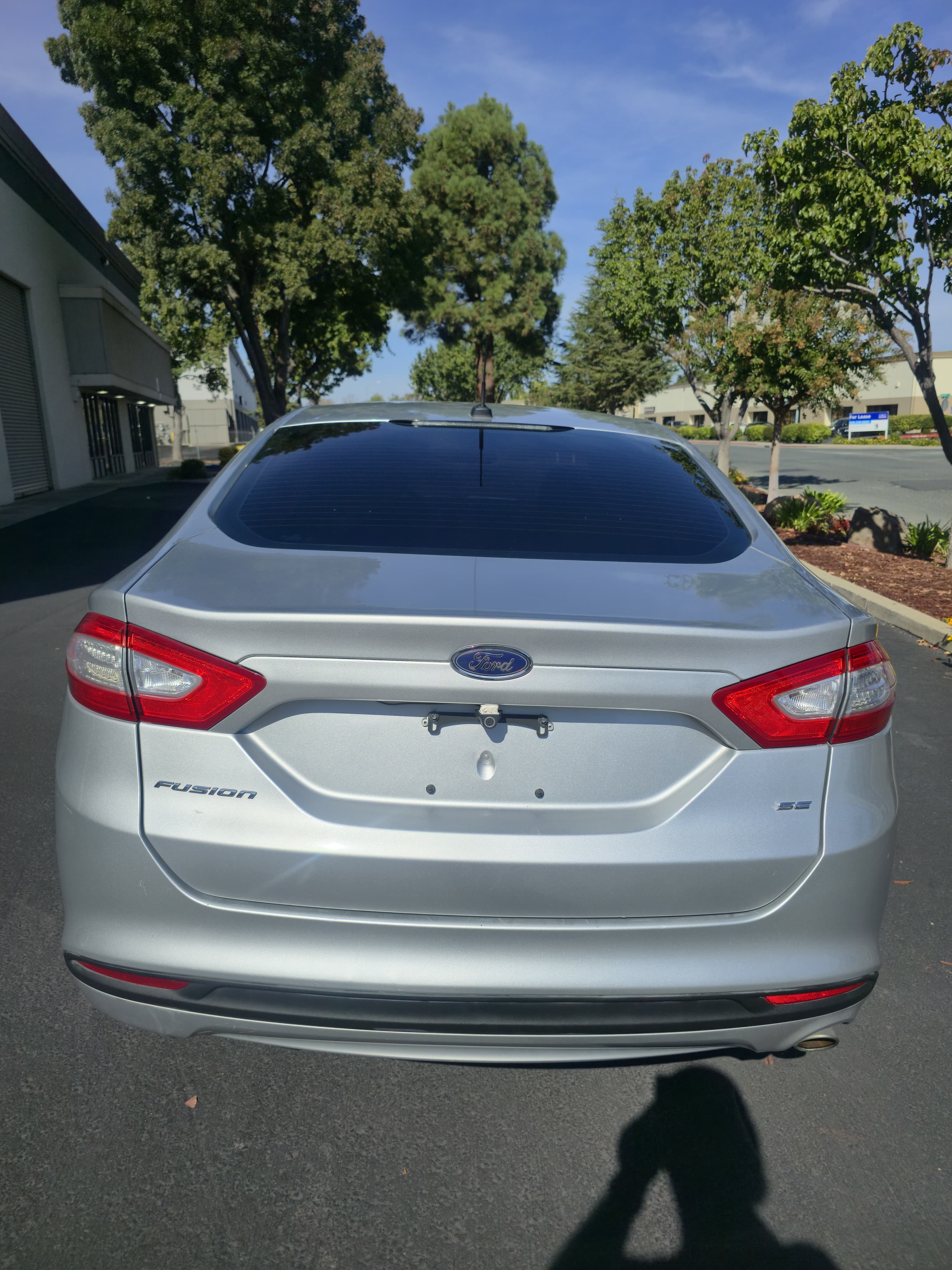 2014 Ford Fusion SE thumbnail 4