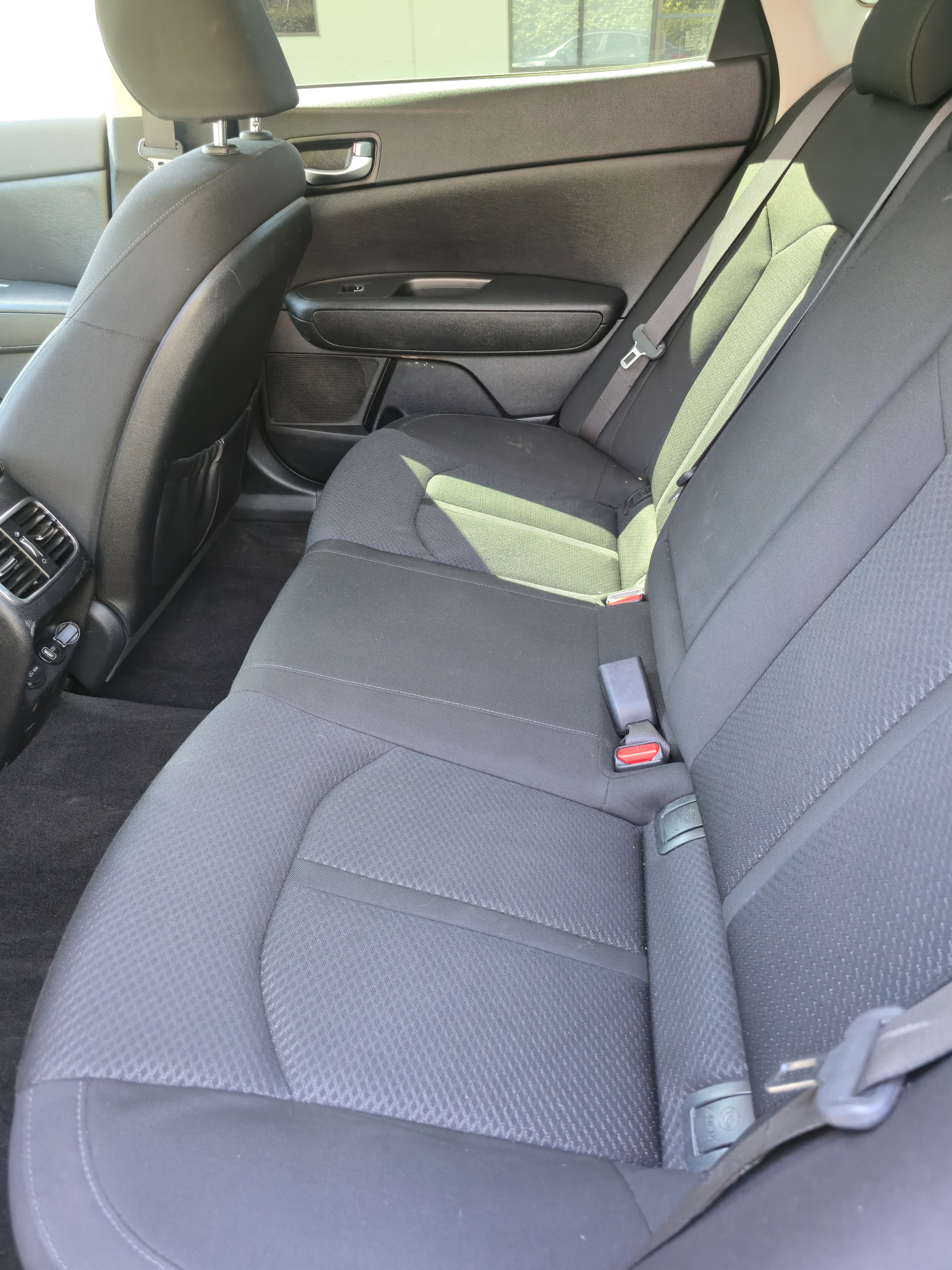 2017 Kia Optima Hybrid thumbnail 10