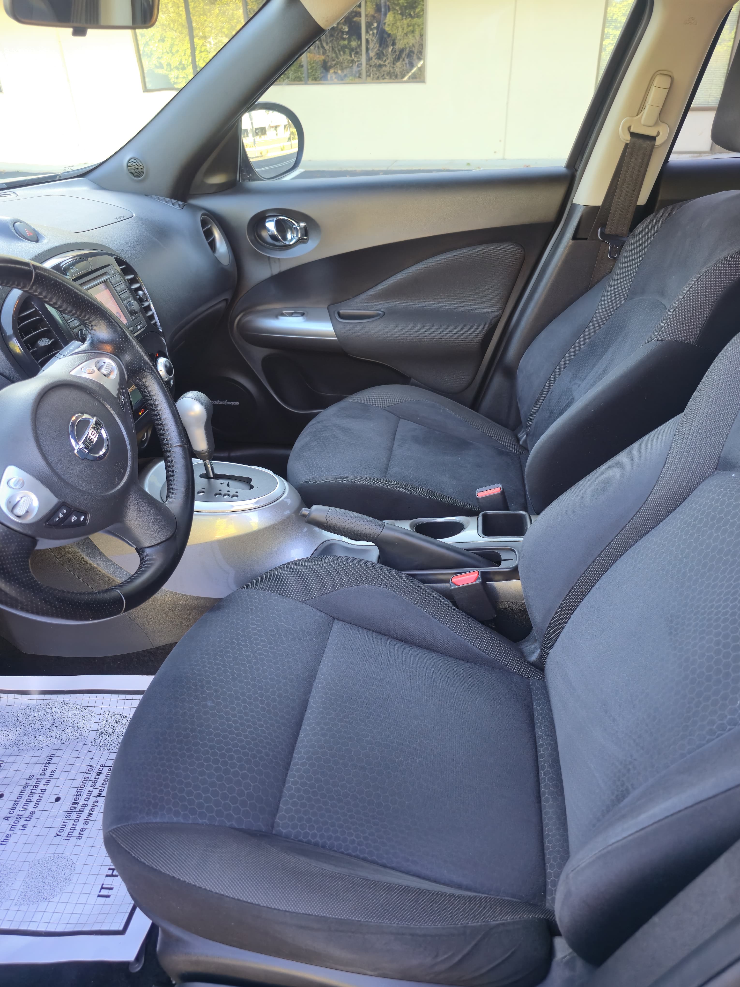 2014 Nissan Juke SV thumbnail 9