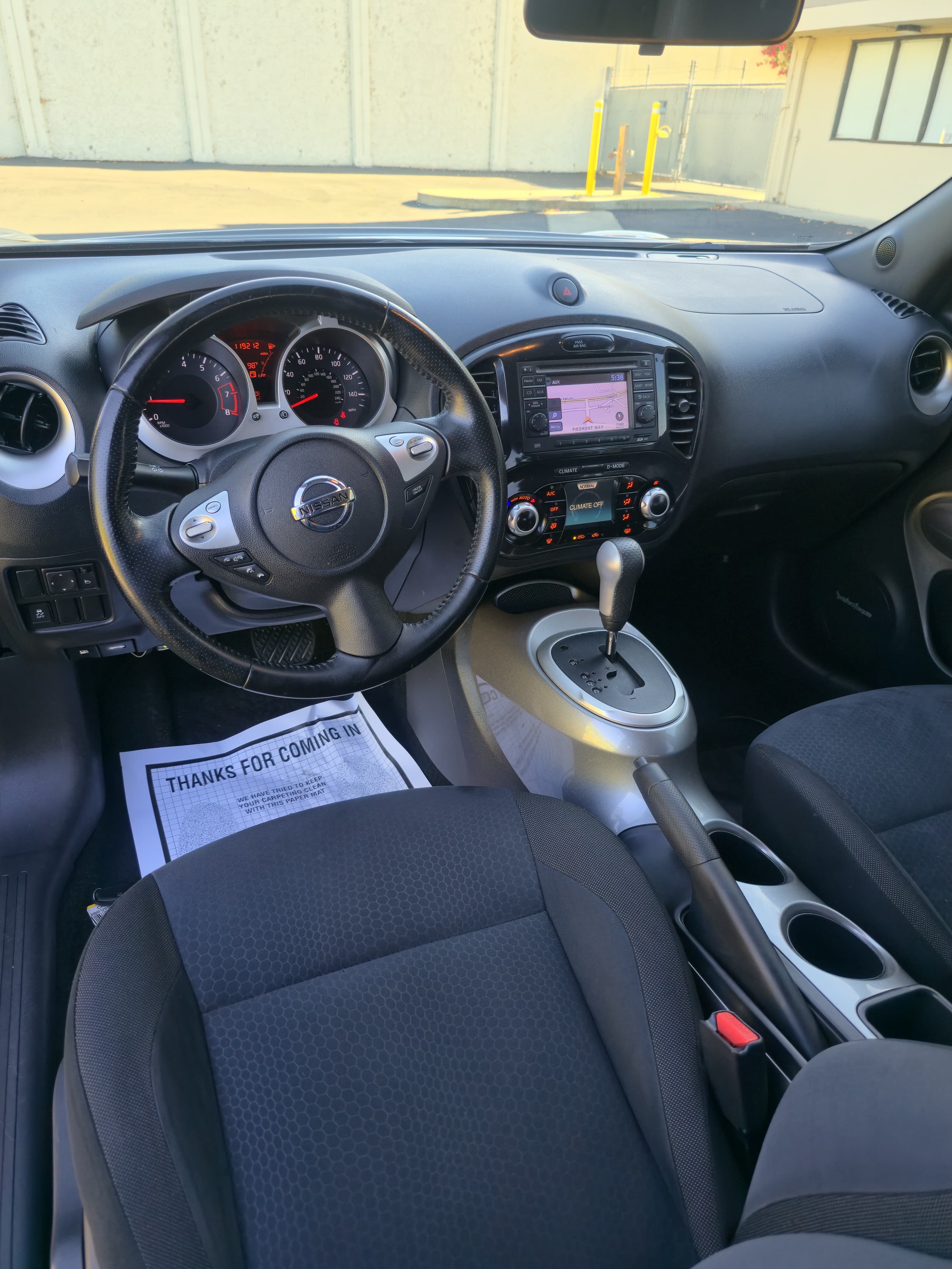 2014 Nissan Juke SV thumbnail 8