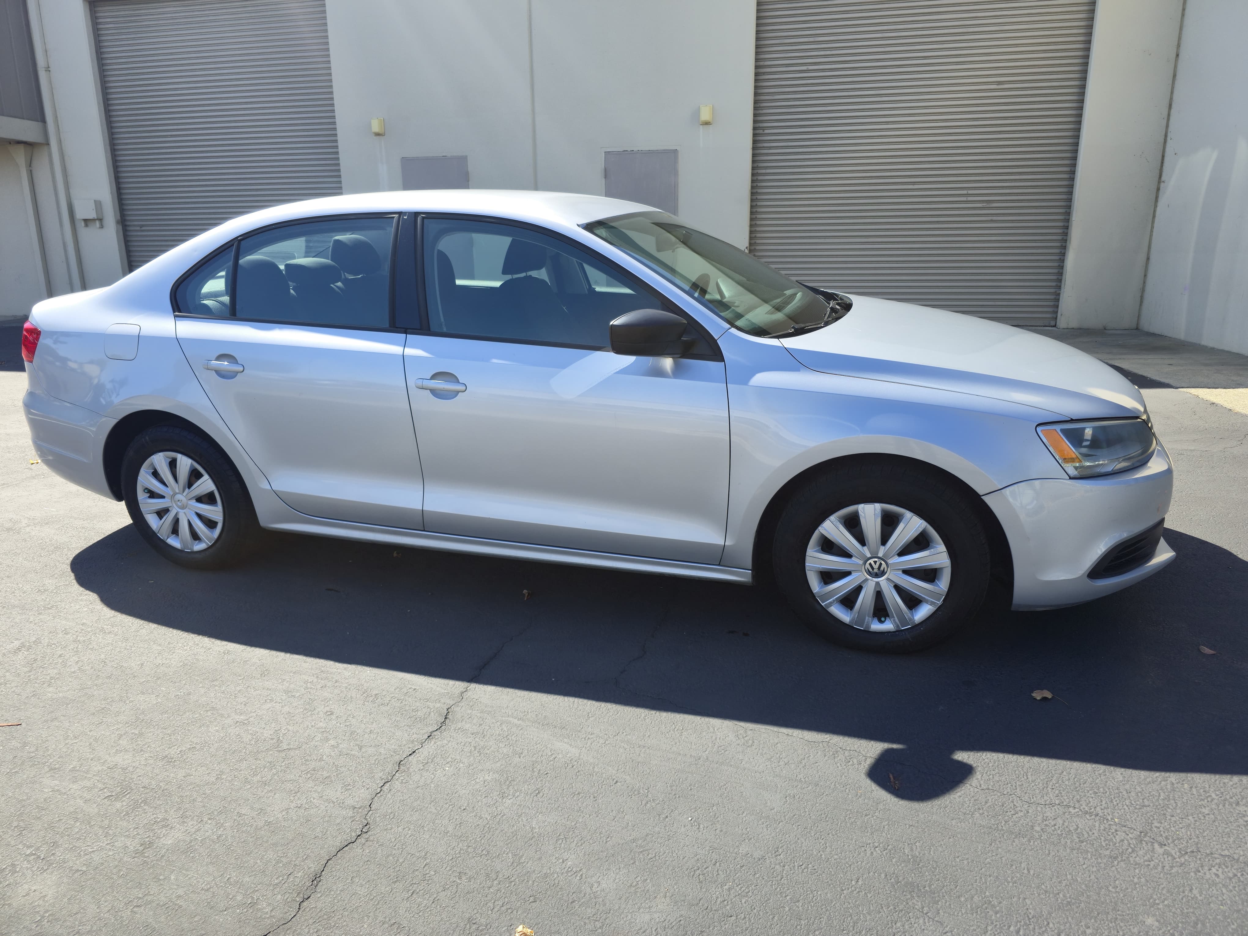 2012 Volkswagen Jetta thumbnail 5
