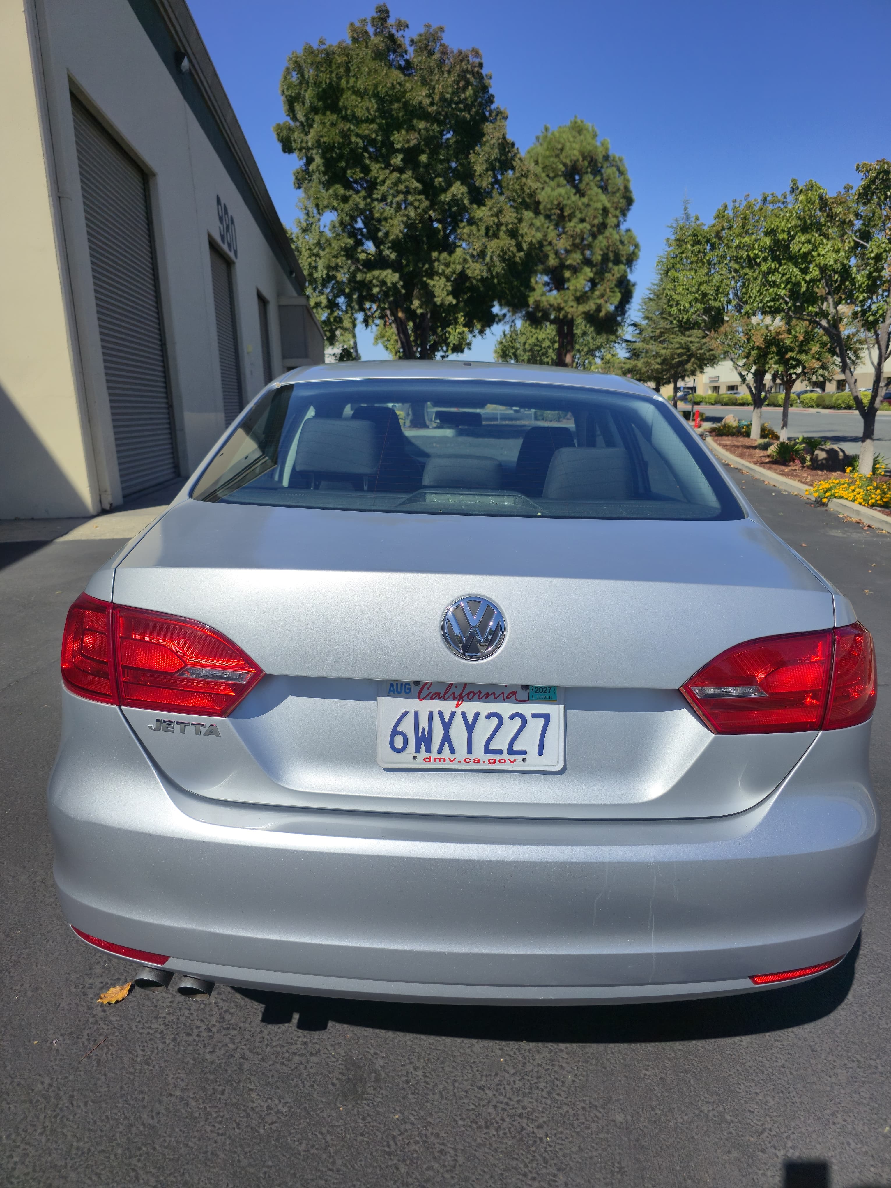 2012 Volkswagen Jetta thumbnail 4