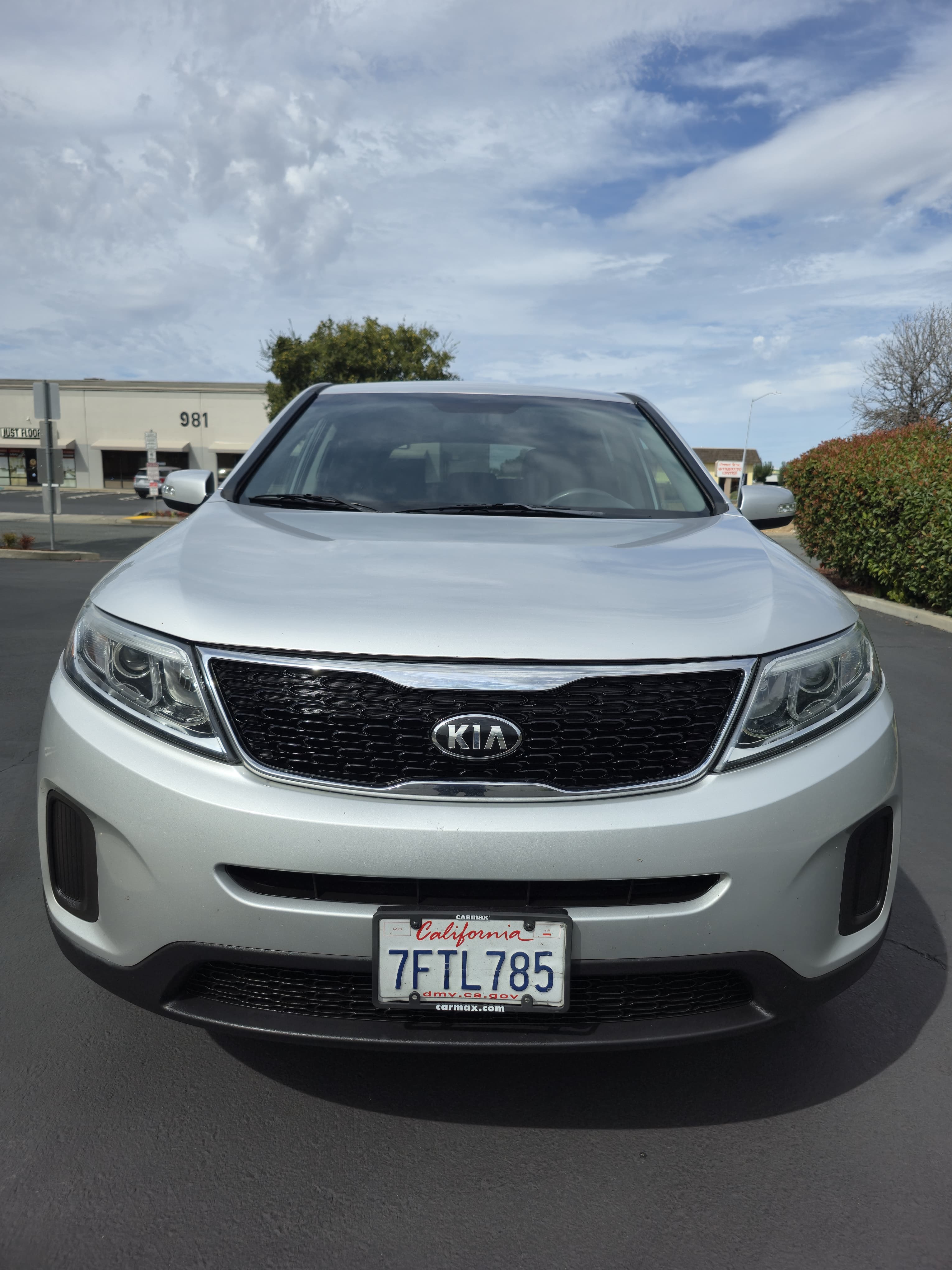 2015 Kia Sorento LX image 1