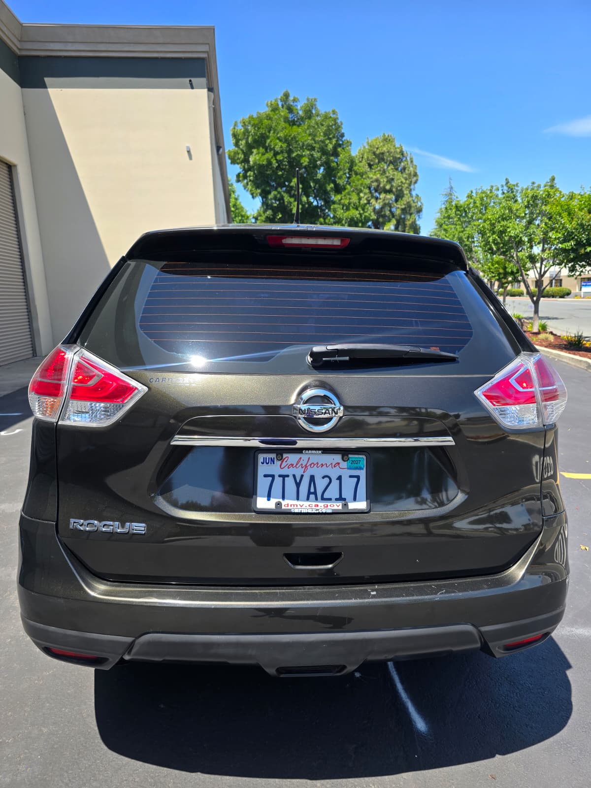 2016 Nissan Rogue S thumbnail 4