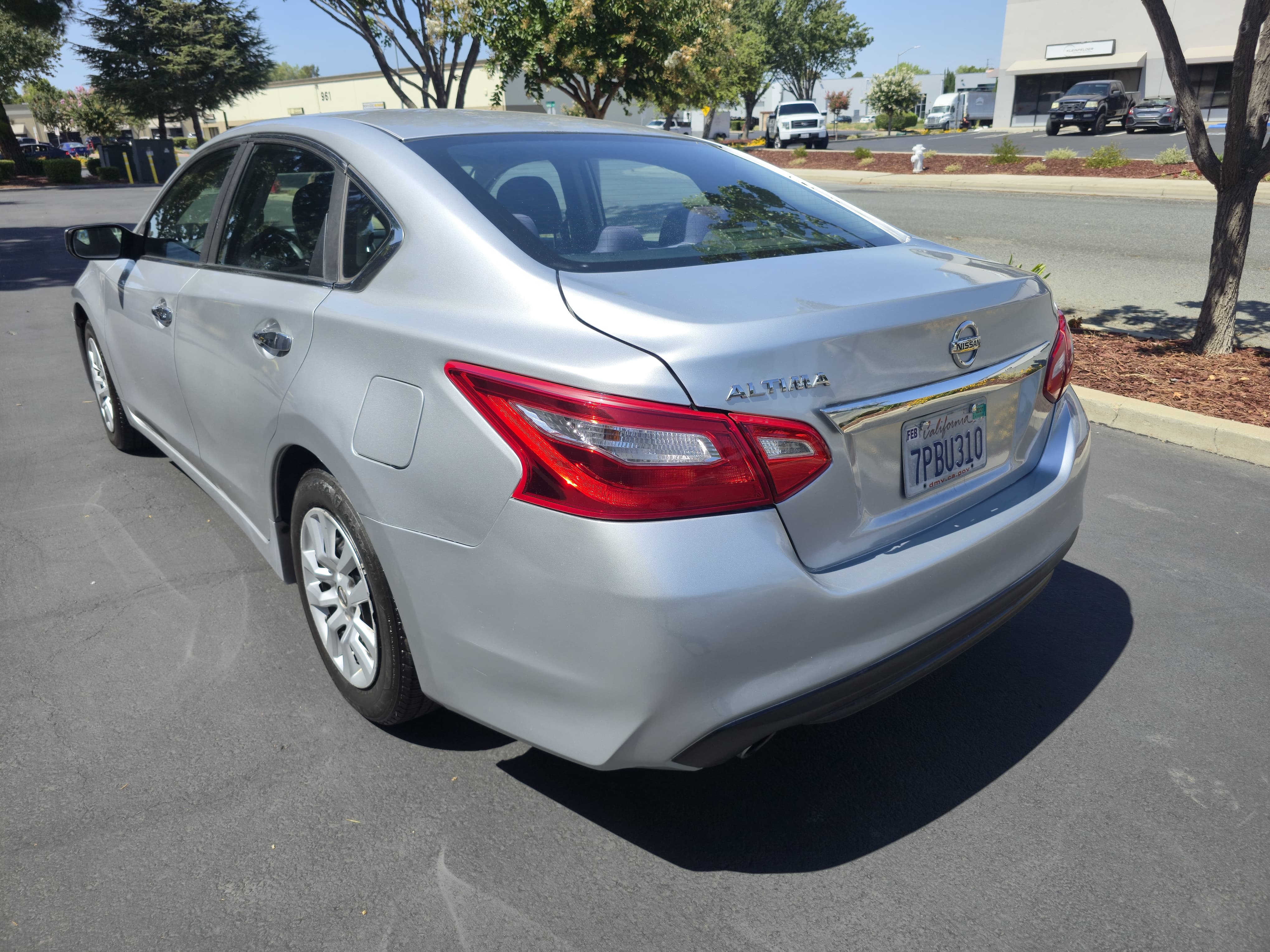 2016 Nissan Altima S thumbnail 7