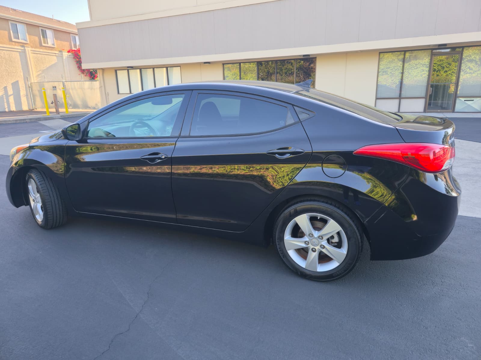 2013 Hyundai Elantra GLS thumbnail 6