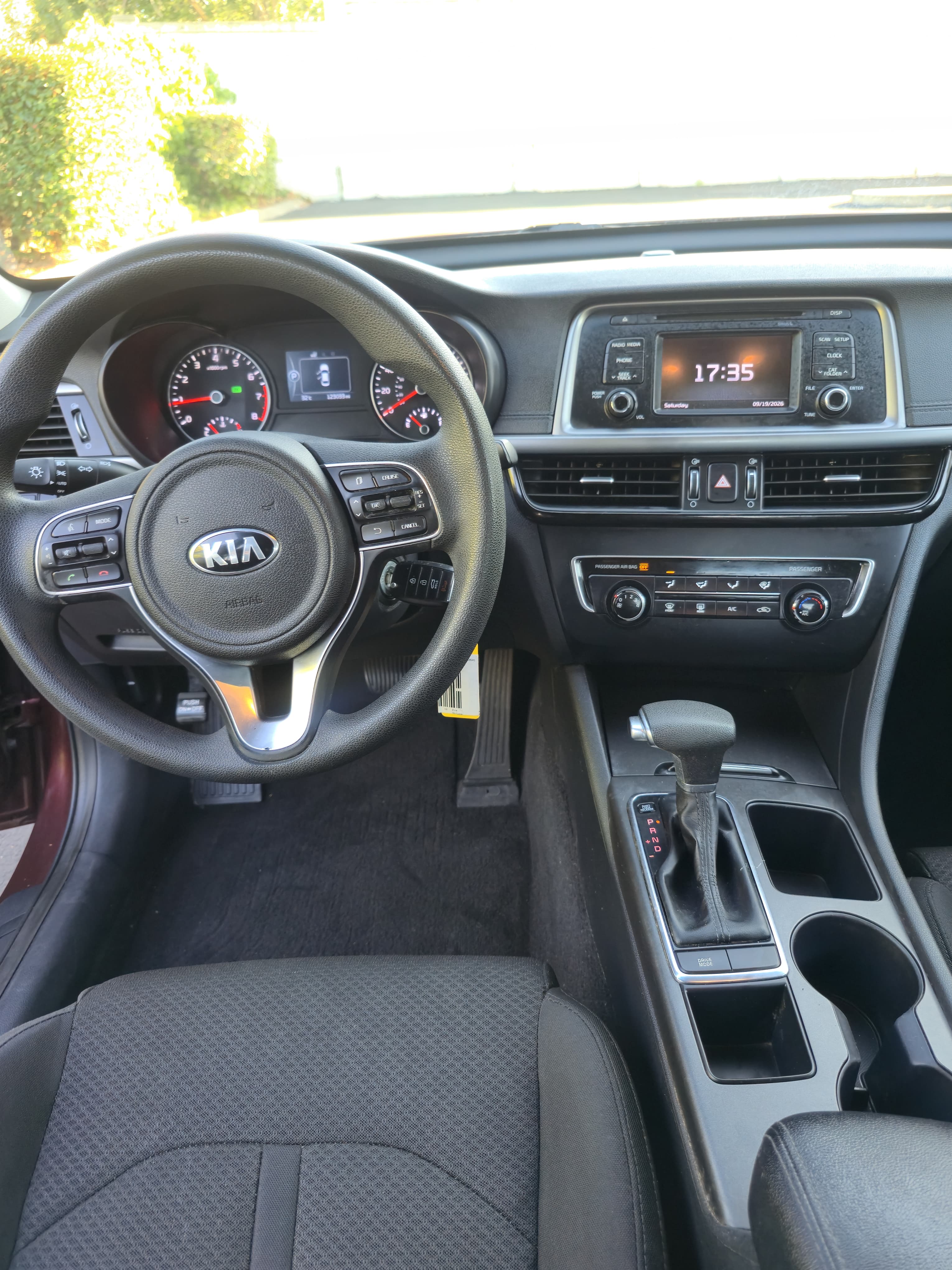 2016 Kia Optima LX thumbnail 8