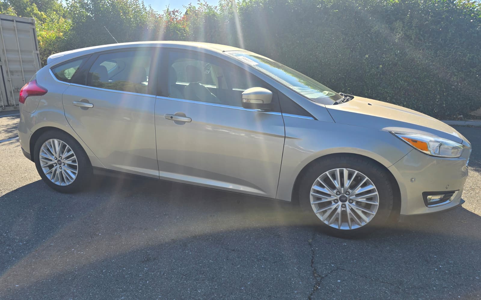2018 Ford Focus Titanium thumbnail 5