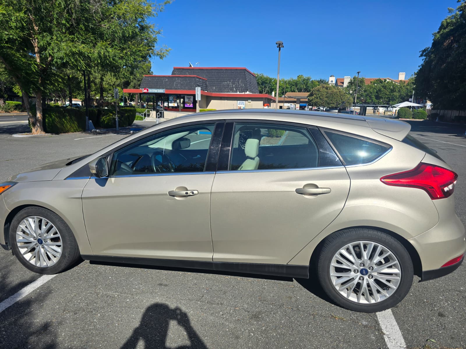 2018 Ford Focus Titanium thumbnail 6