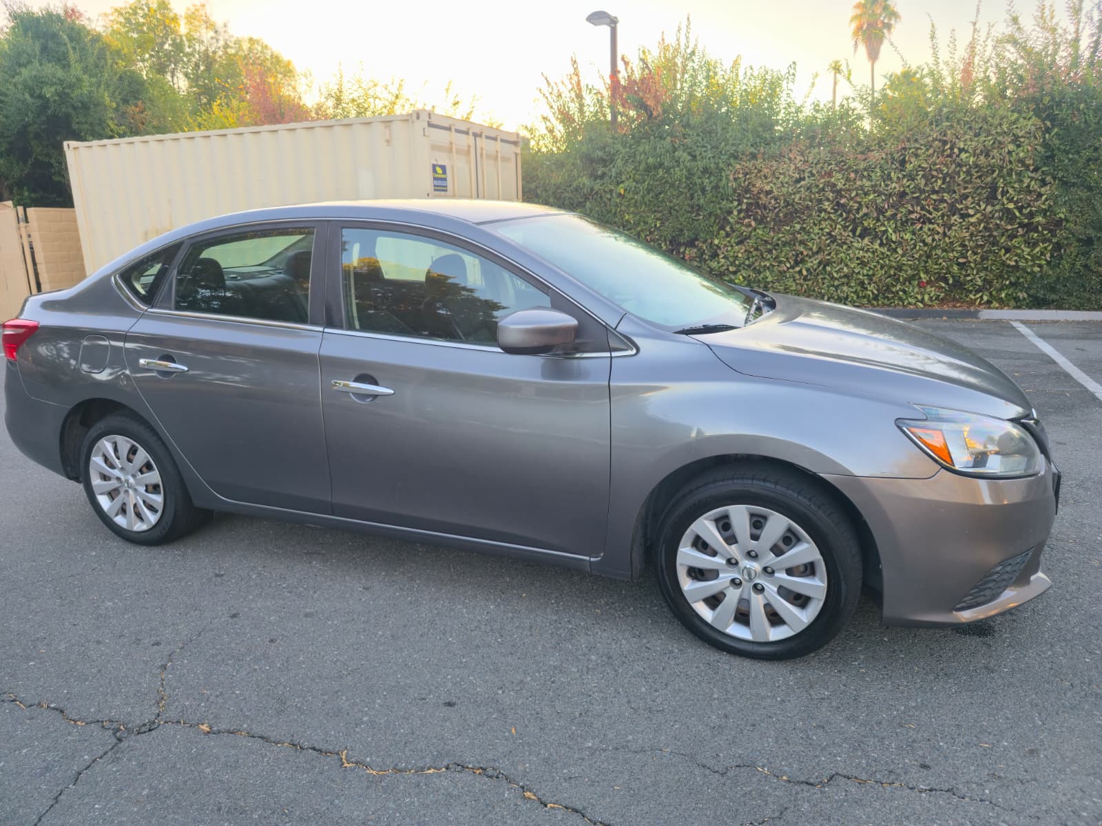 2019 Nissan Sentra S thumbnail 5