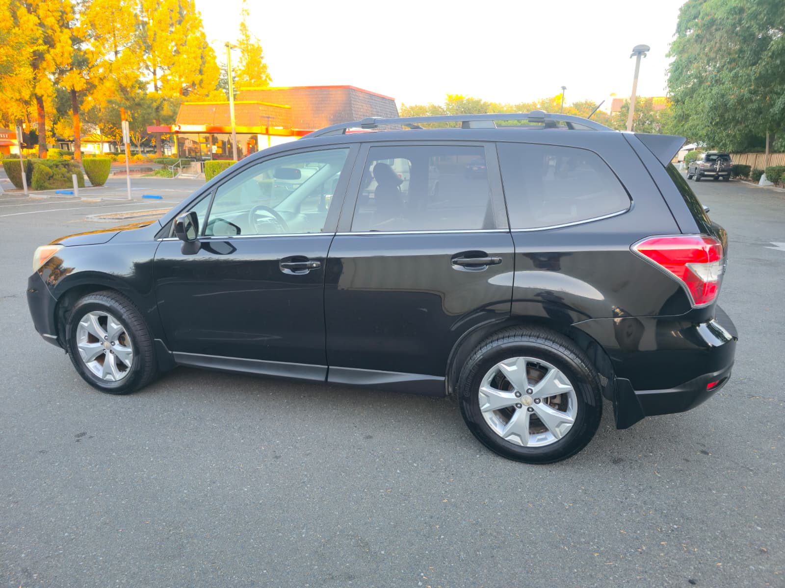 2014 Subaru Forester 2.5i Limited thumbnail 6