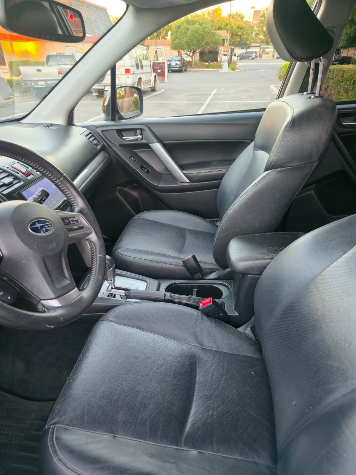 2014 Subaru Forester 2.5i Limited thumbnail 9