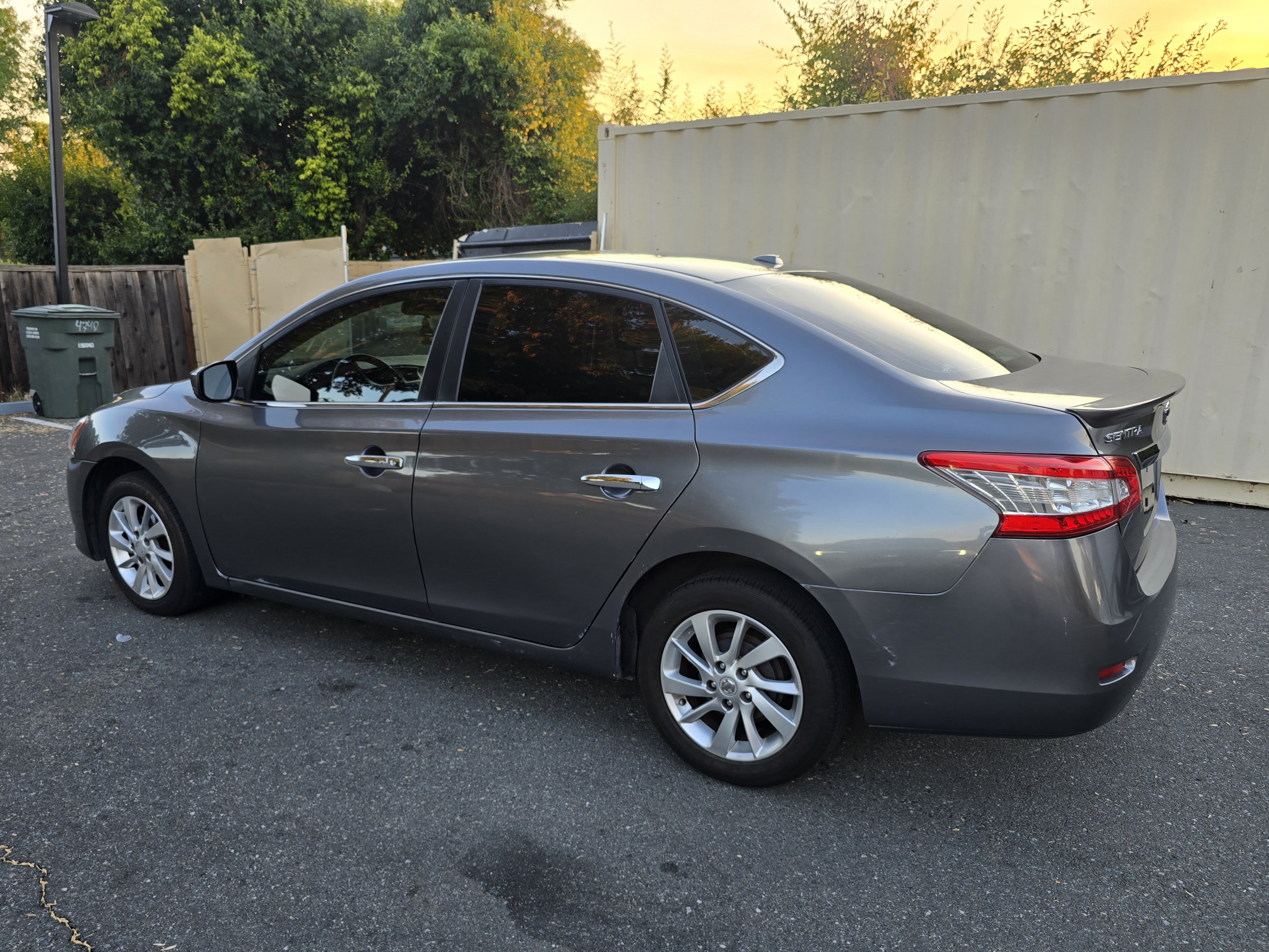 2015 Nissan Sentra SV thumbnail 6